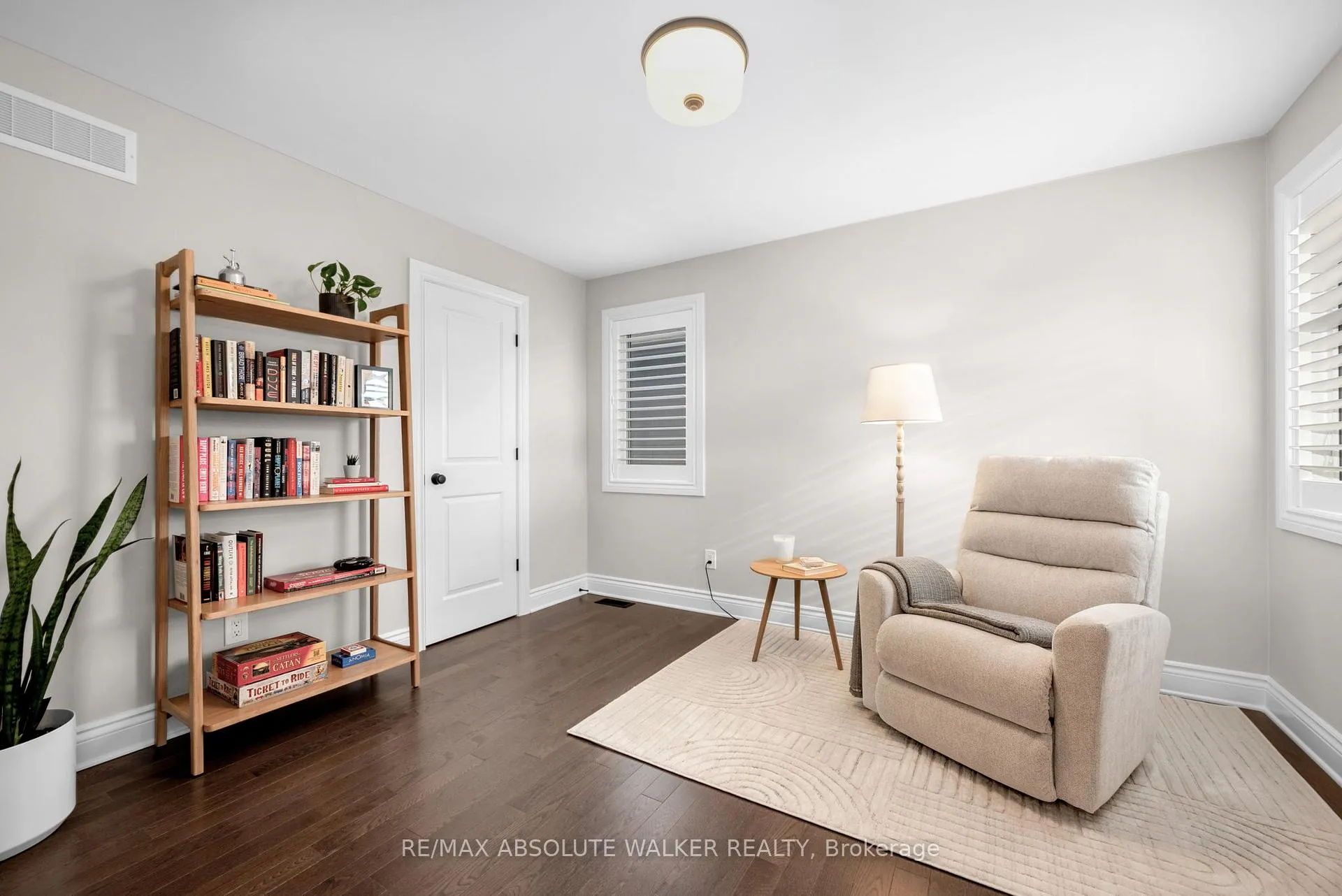 Photo 42 of 902 Percival Crescent, Ottawa, Mahogany Community — HOMEH
