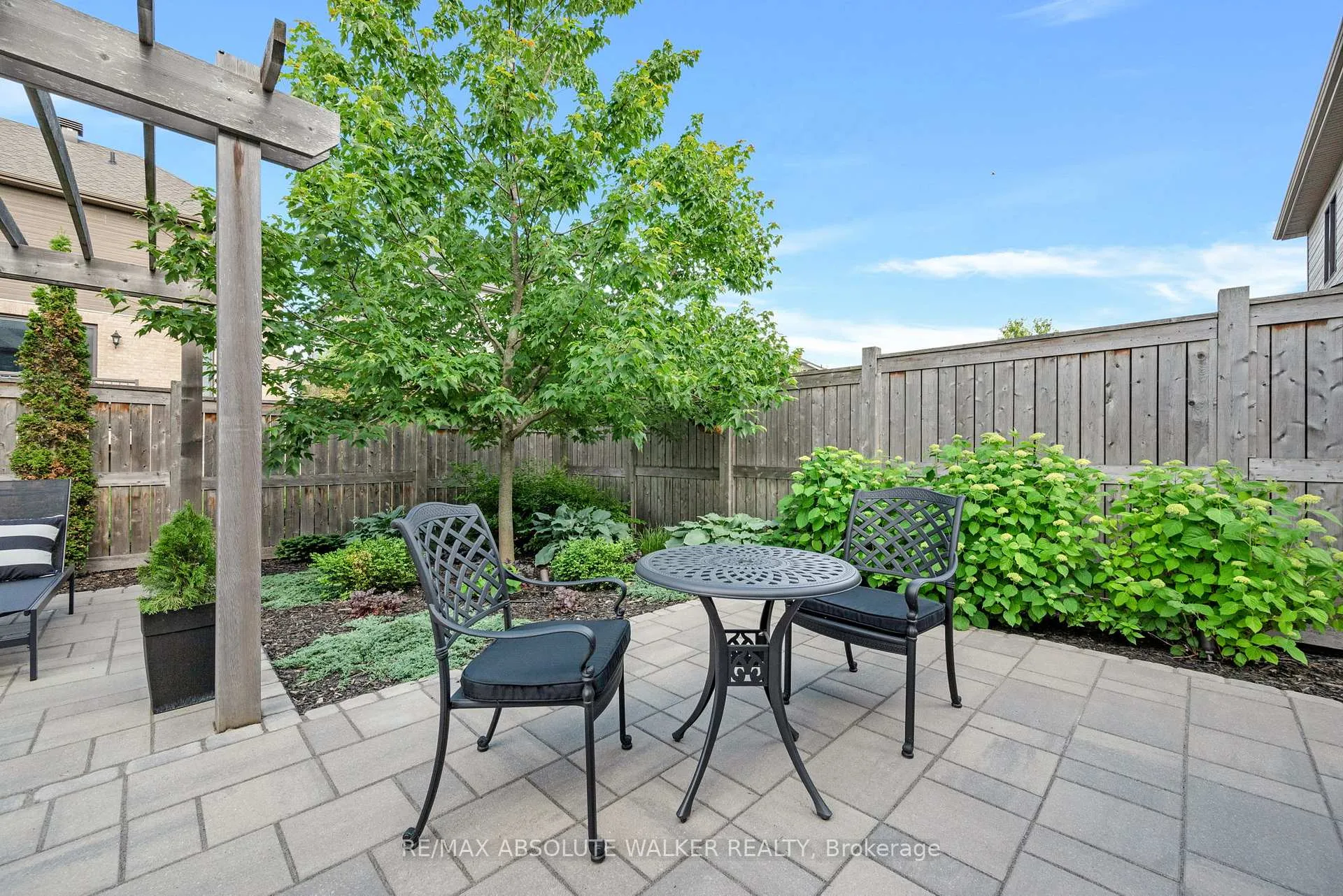 Photo 48 of 902 Percival Crescent, Ottawa, Mahogany Community — HOMEH