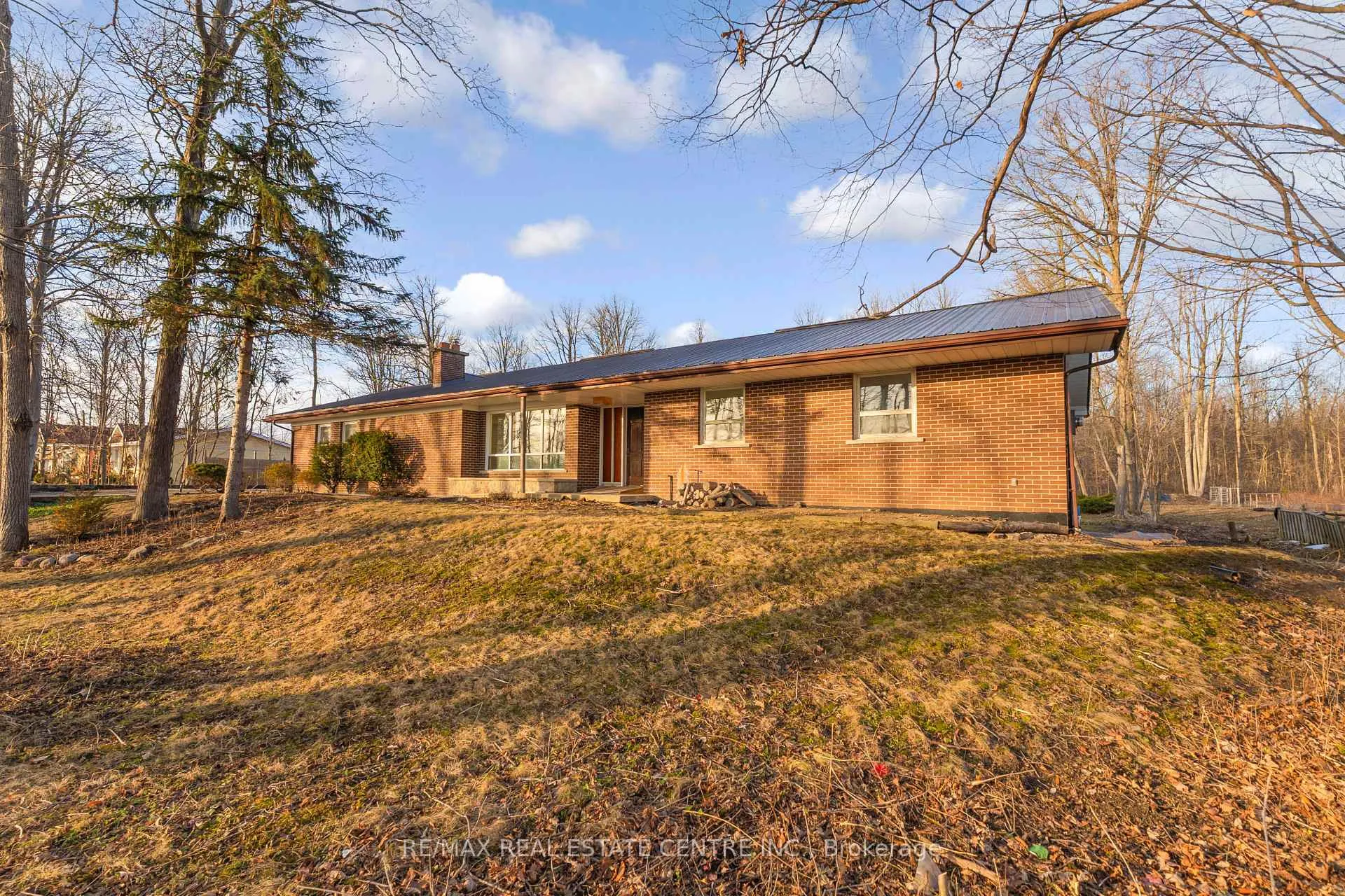 Photo 2 of 8449 8th Line, Halton Hills, Rural Halton Hills — HOMEH