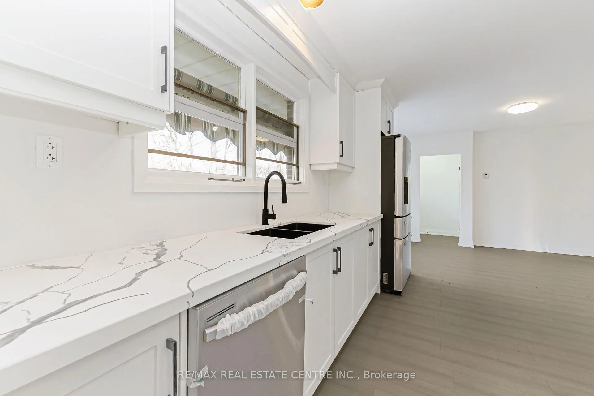 Photo 9 of 8449 8th Line, Halton Hills, Rural Halton Hills — HOMEH