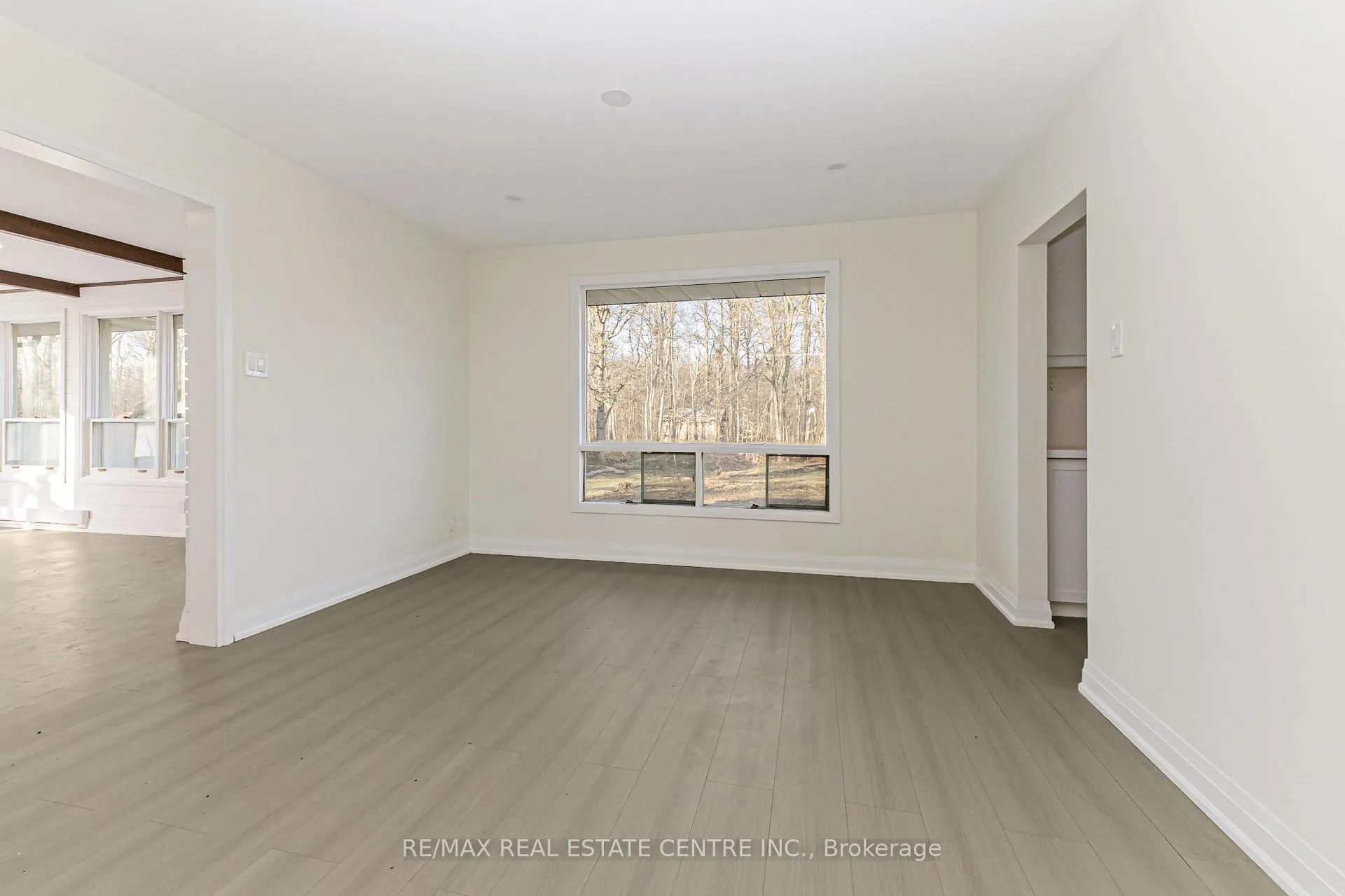 Photo 12 of 8449 8th Line, Halton Hills, Rural Halton Hills — HOMEH