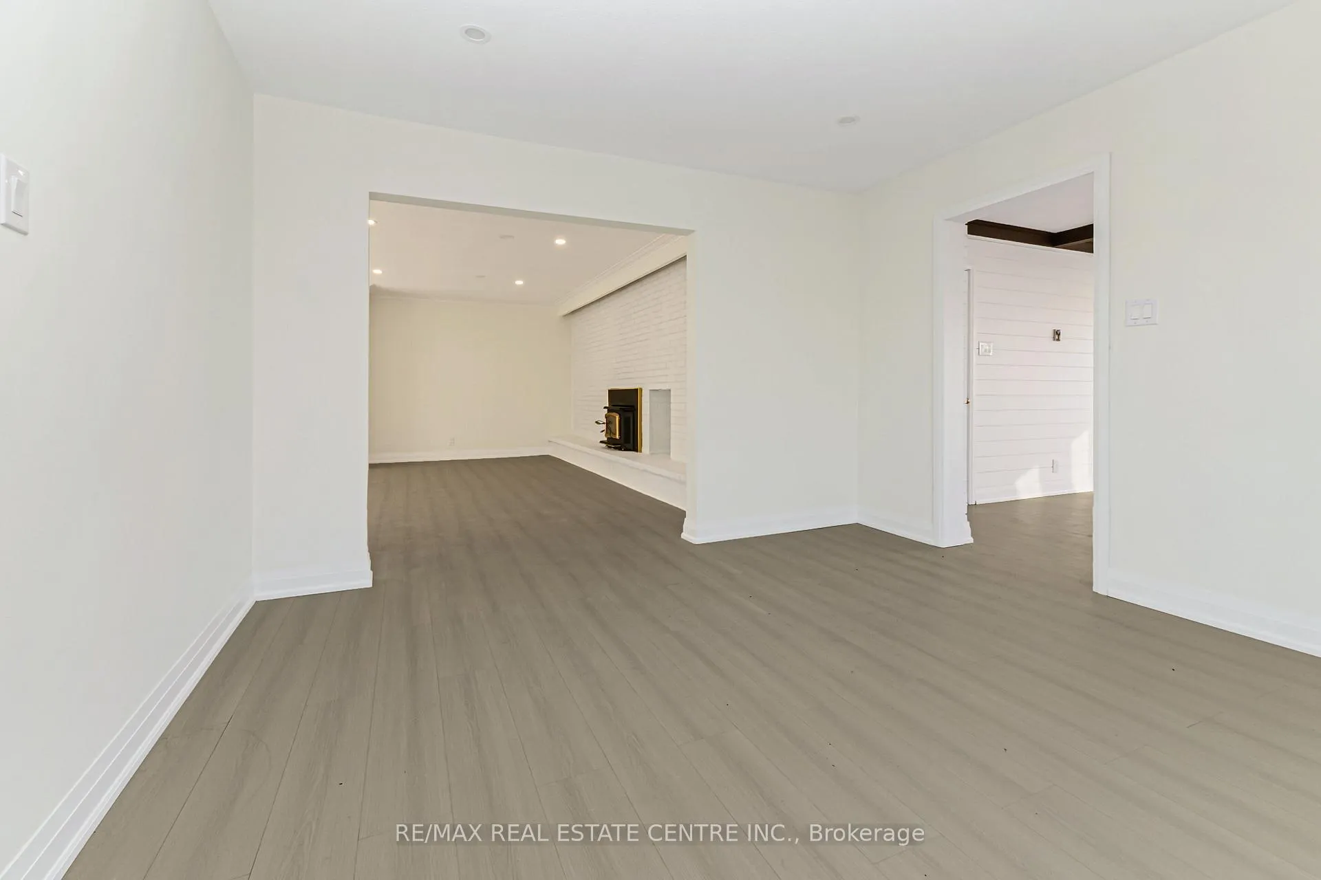 Photo 15 of 8449 8th Line, Halton Hills, Rural Halton Hills — HOMEH
