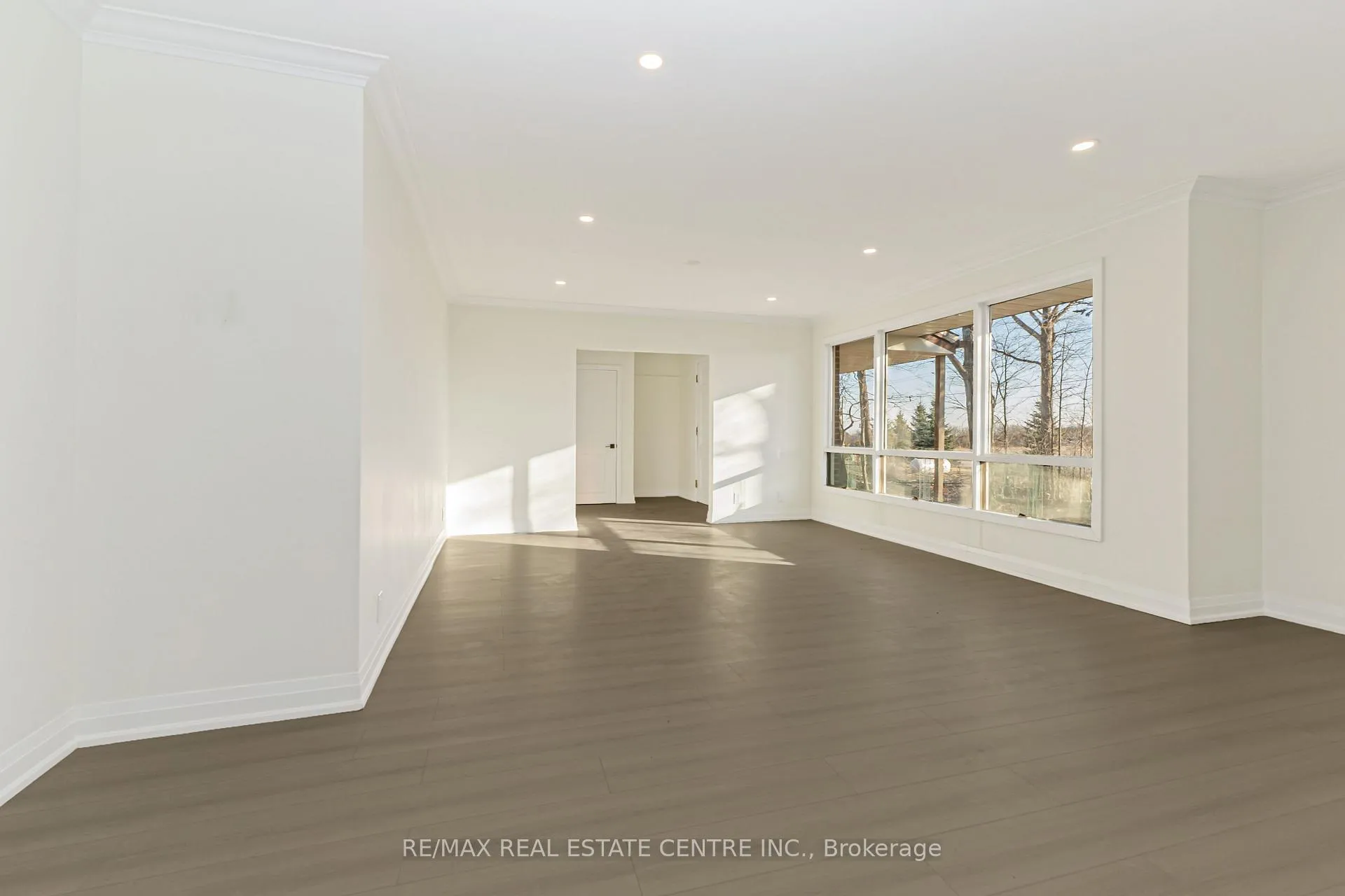 Photo 17 of 8449 8th Line, Halton Hills, Rural Halton Hills — HOMEH