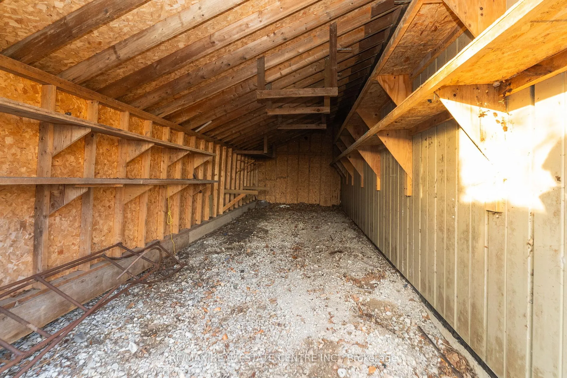 Photo 35 of 8449 8th Line, Halton Hills, Rural Halton Hills — HOMEH