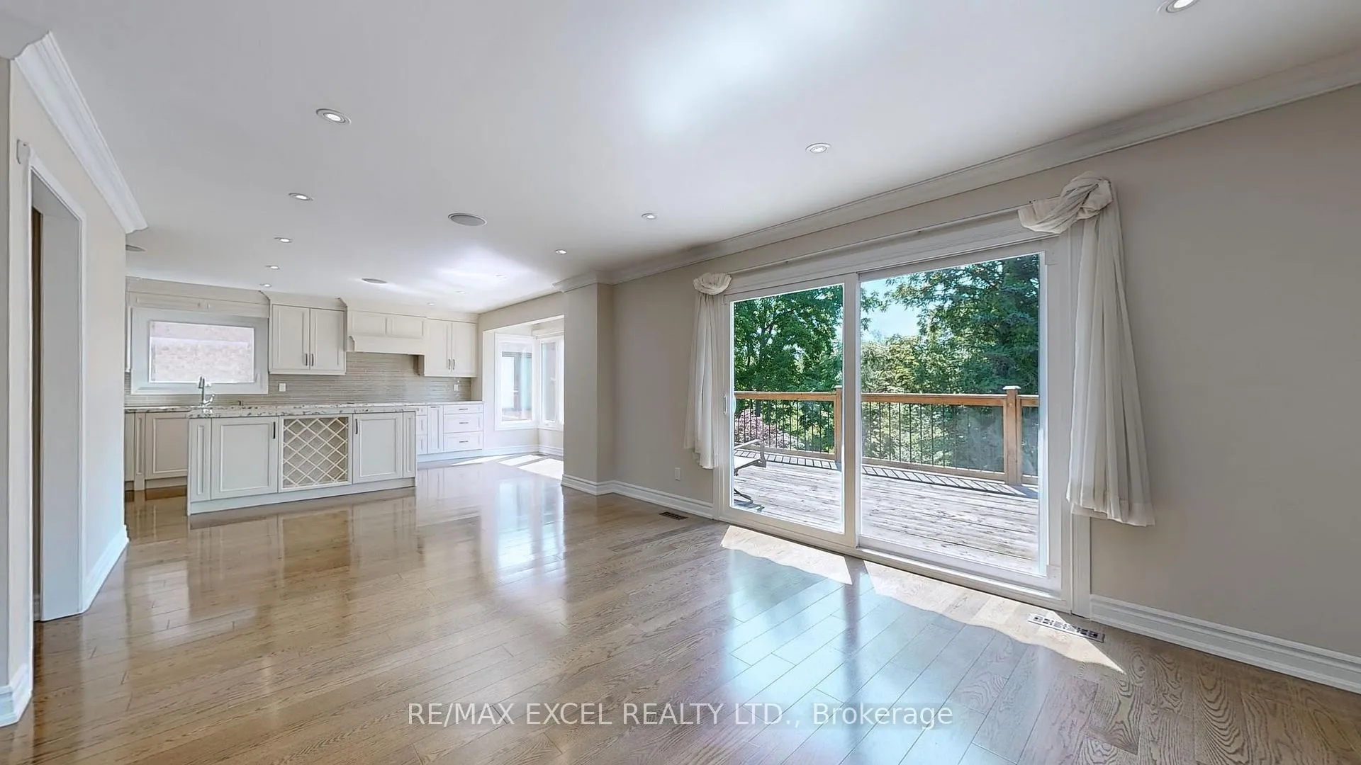 Photo 5 of 10 Alexis Road, Markham, Thornlea — HOMEH