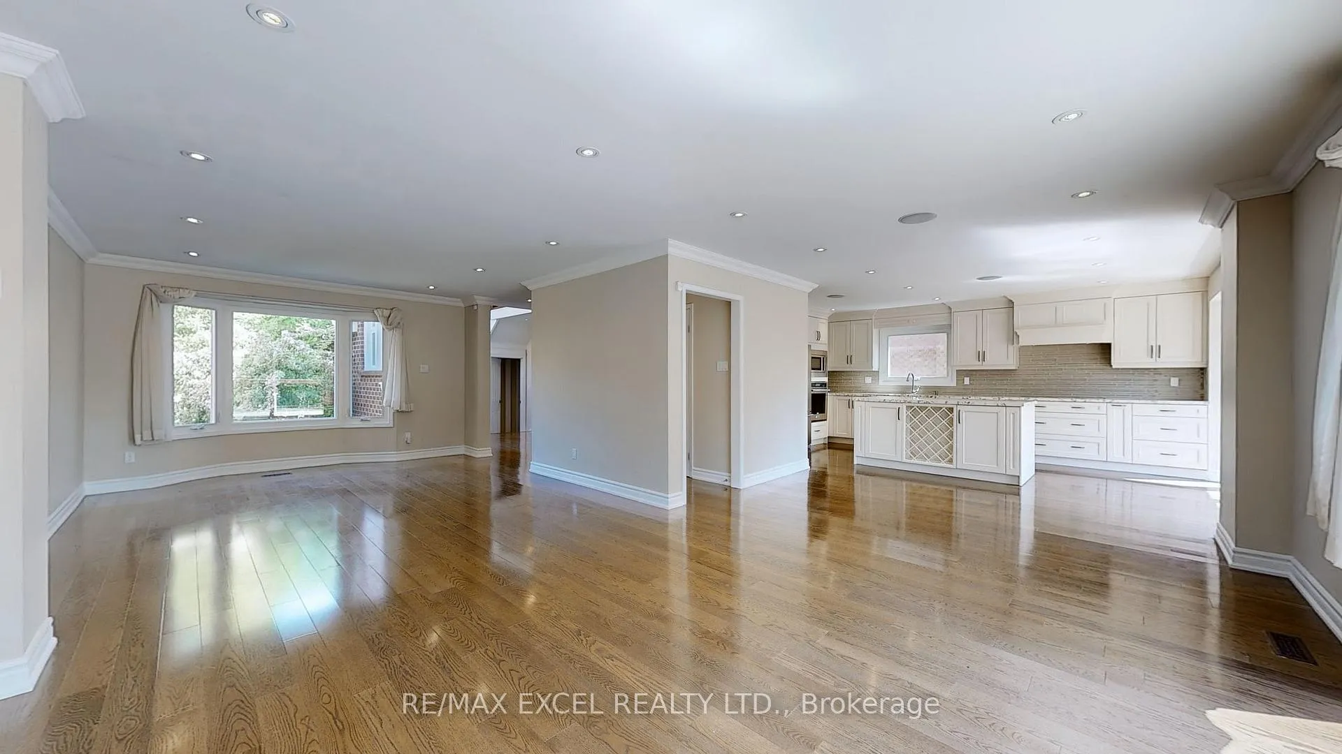 Photo 6 of 10 Alexis Road, Markham, Thornlea — HOMEH