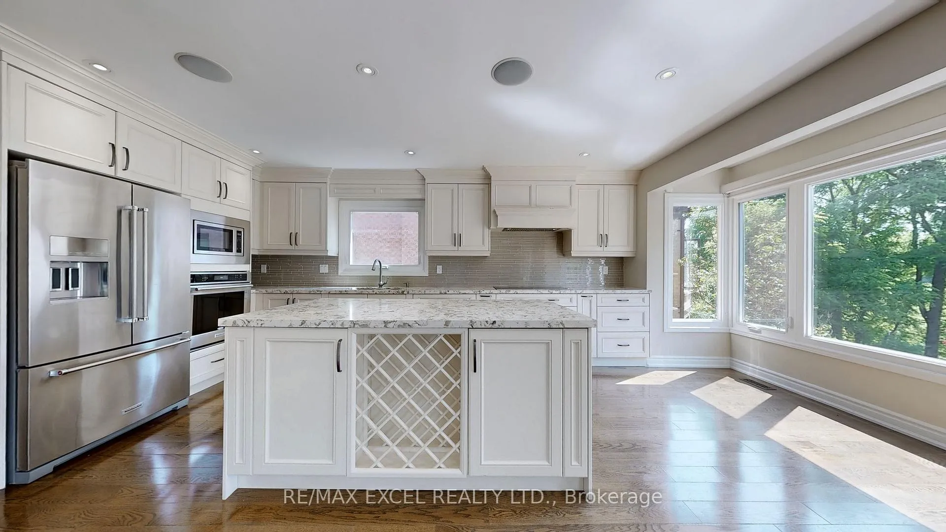 Photo 8 of 10 Alexis Road, Markham, Thornlea — HOMEH