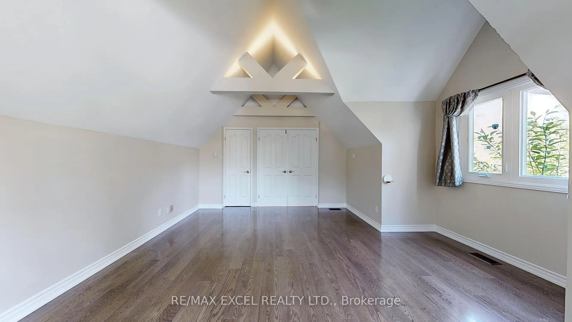 Photo 18 of 10 Alexis Road, Markham, Thornlea — HOMEH