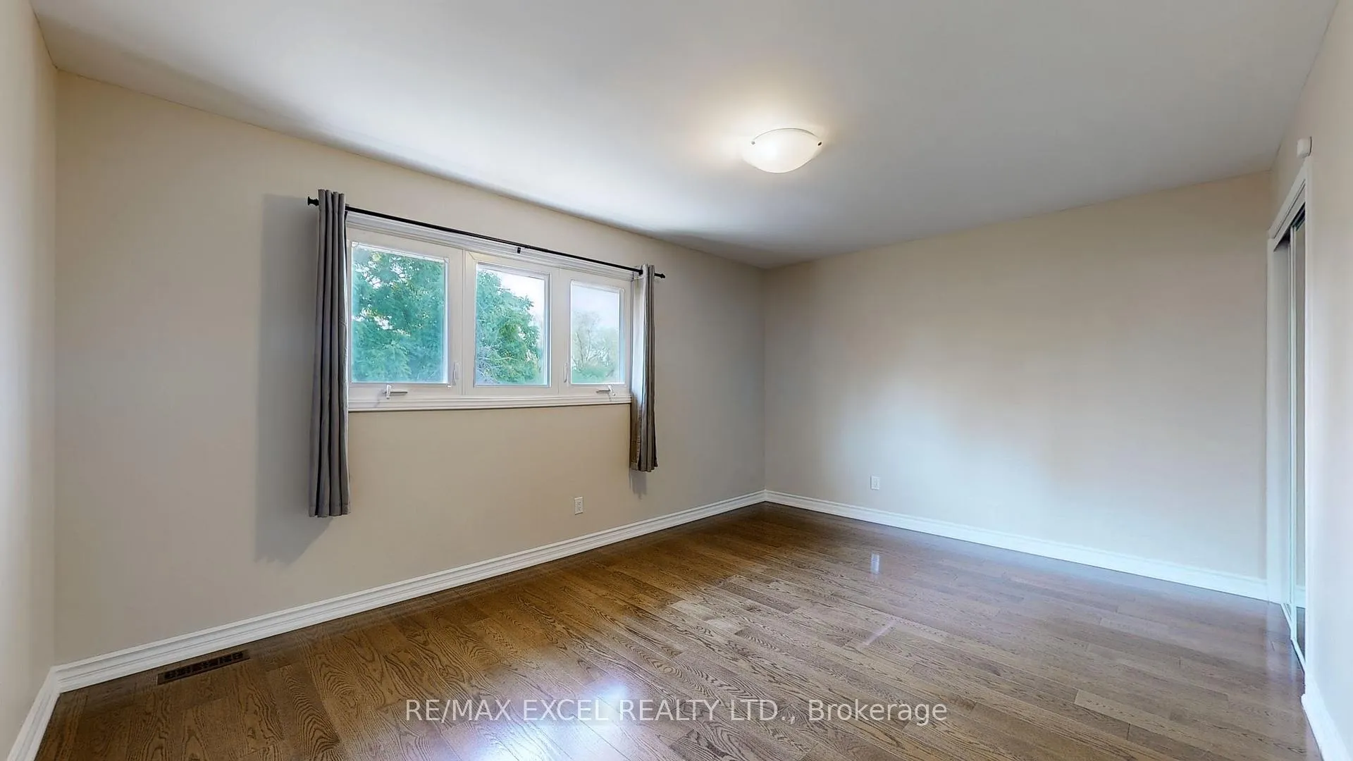 Photo 27 of 10 Alexis Road, Markham, Thornlea — HOMEH