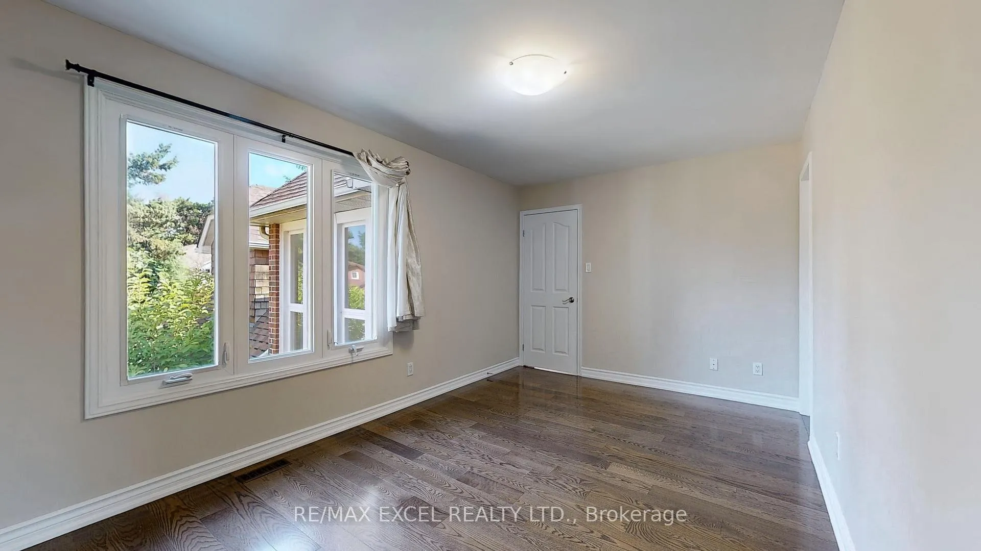 Photo 32 of 10 Alexis Road, Markham, Thornlea — HOMEH
