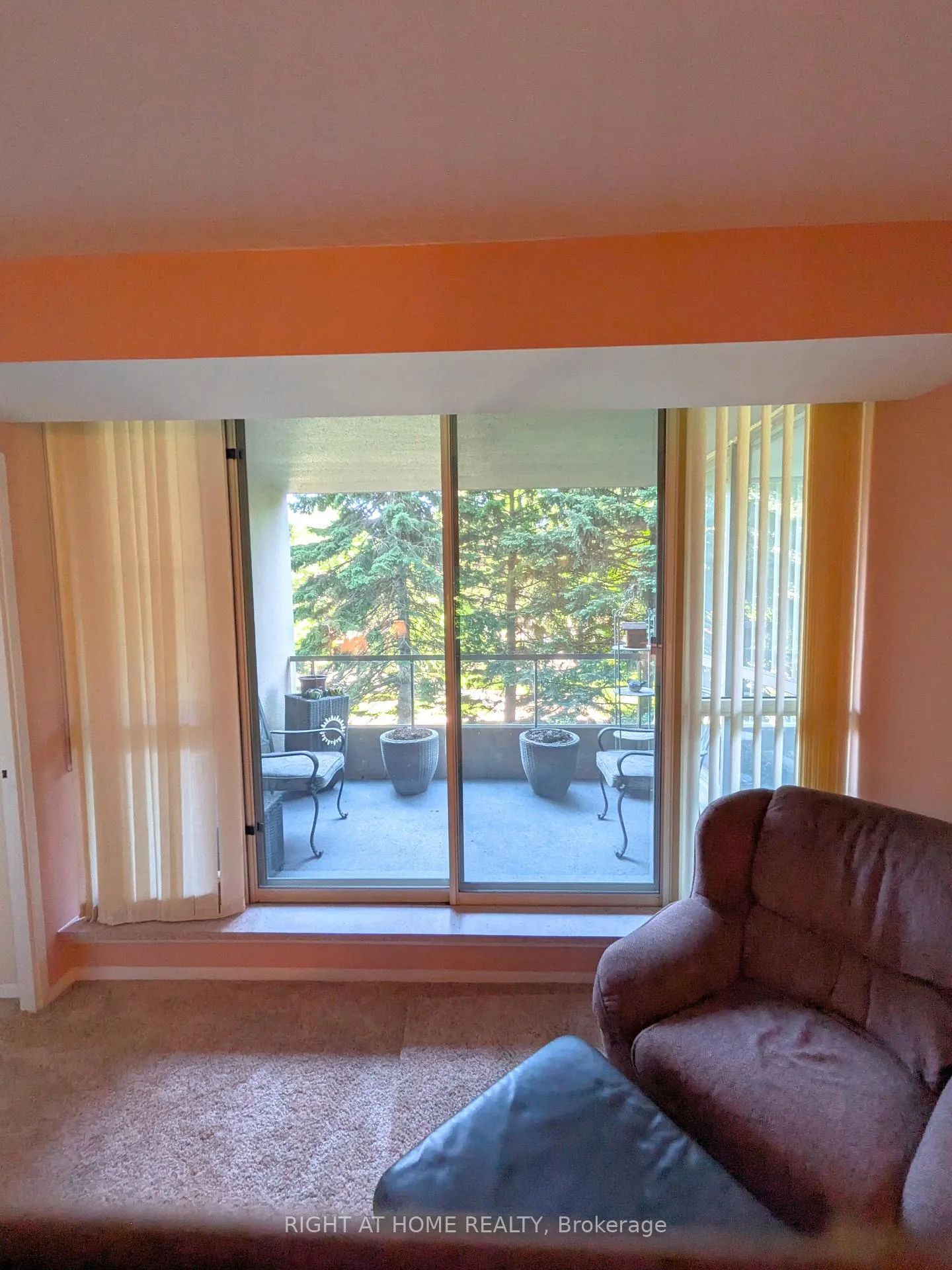 Photo 9 of Unit 226, 1880 Valley Farm Road, Pickering, Town Centre — HOMEH