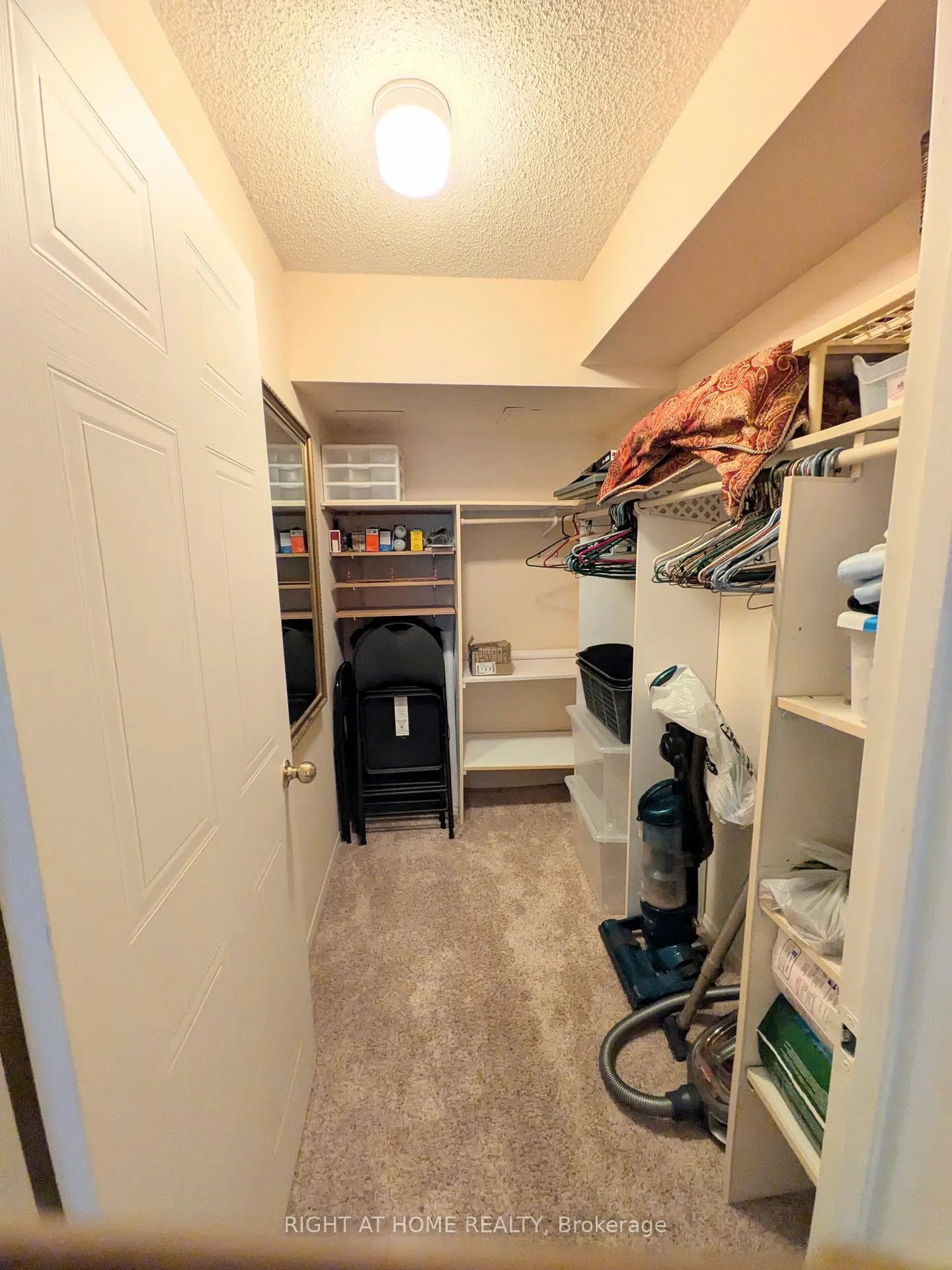 Photo 13 of Unit 226, 1880 Valley Farm Road, Pickering, Town Centre — HOMEH