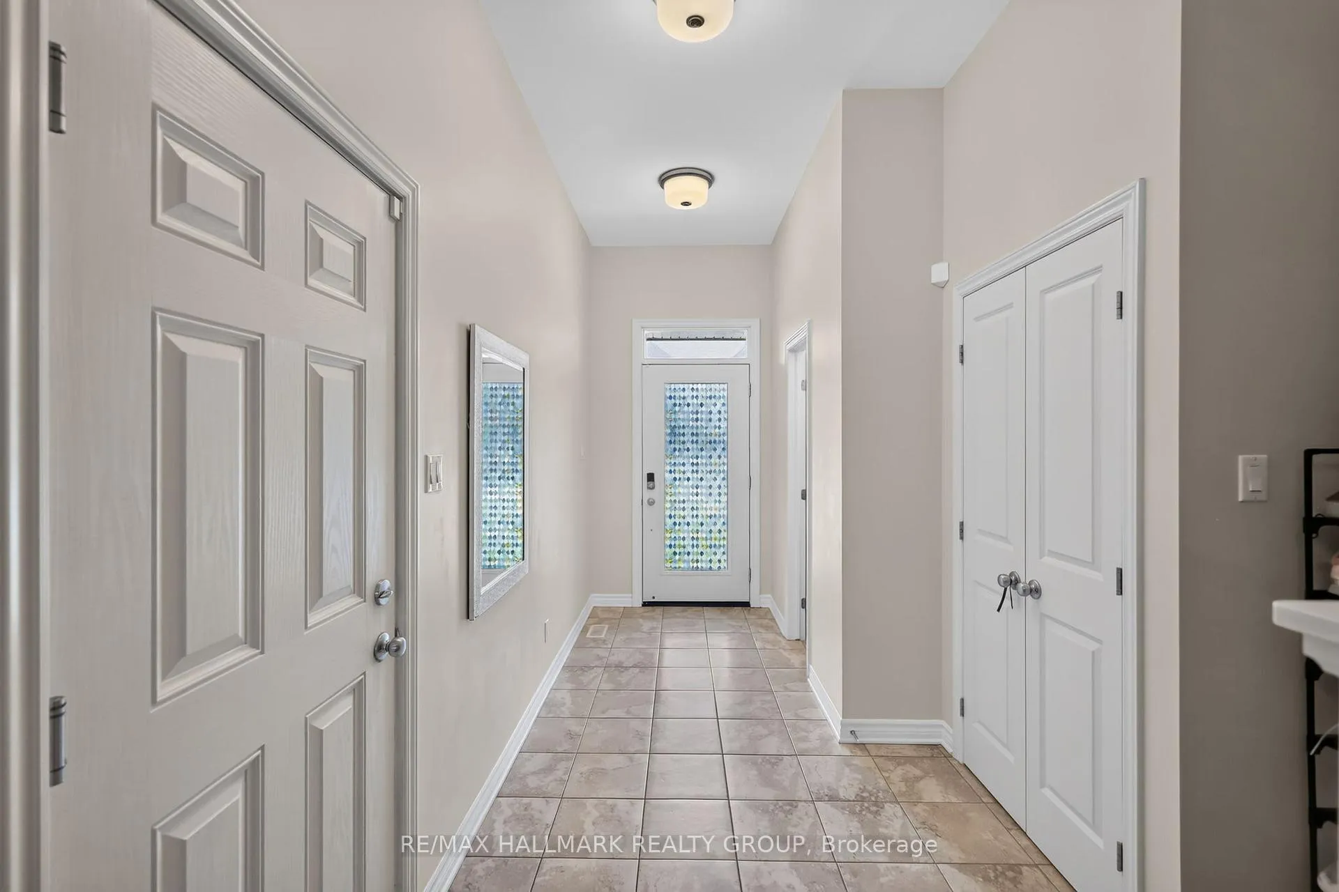 Photo 3 of 111 Eric Maloney Way, Ottawa, Blossom Park/Kemp Park/Findlay Creek — HOMEH
