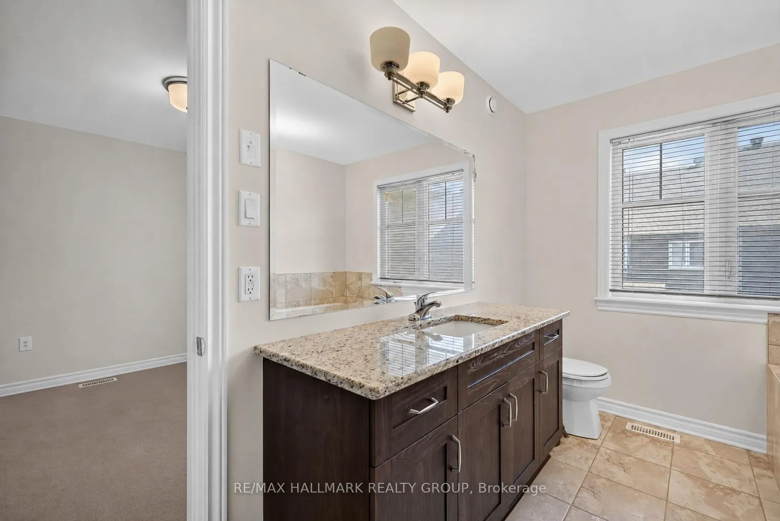 Photo 22 of 111 Eric Maloney Way, Ottawa, Blossom Park/Kemp Park/Findlay Creek — HOMEH