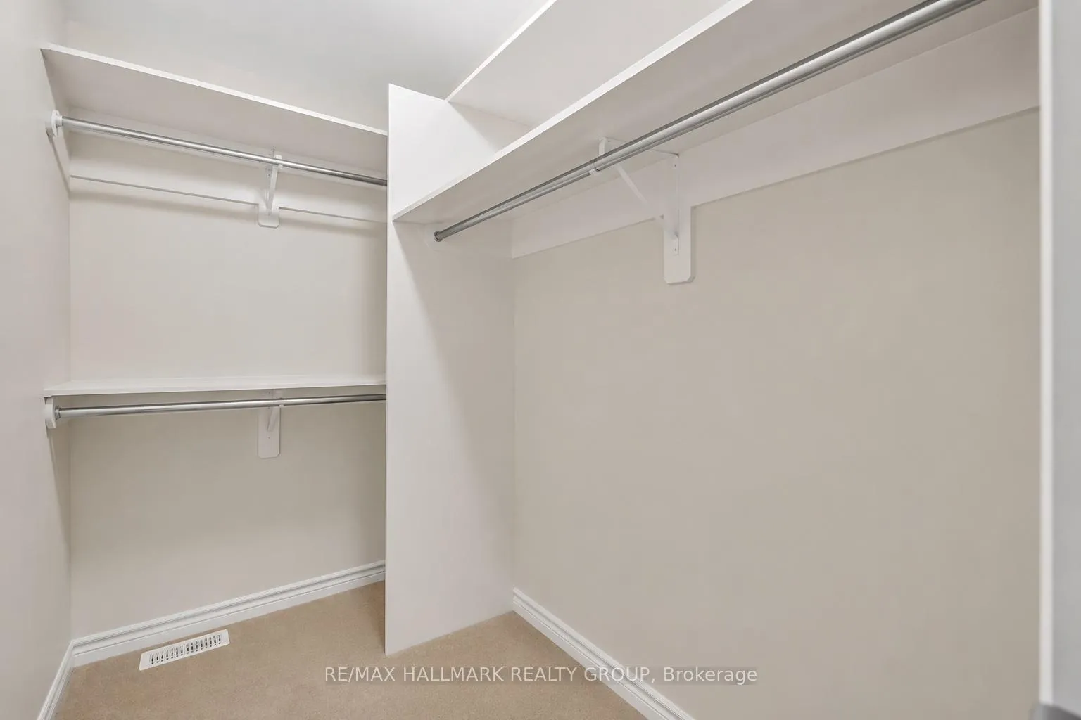 Photo 23 of 111 Eric Maloney Way, Ottawa, Blossom Park/Kemp Park/Findlay Creek — HOMEH