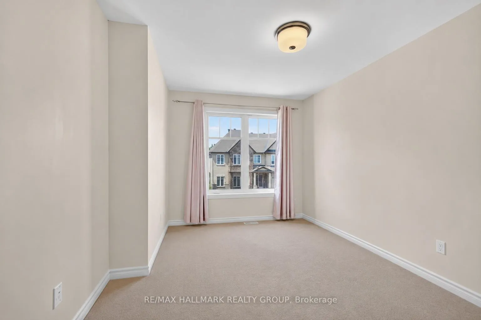 Photo 26 of 111 Eric Maloney Way, Ottawa, Blossom Park/Kemp Park/Findlay Creek — HOMEH