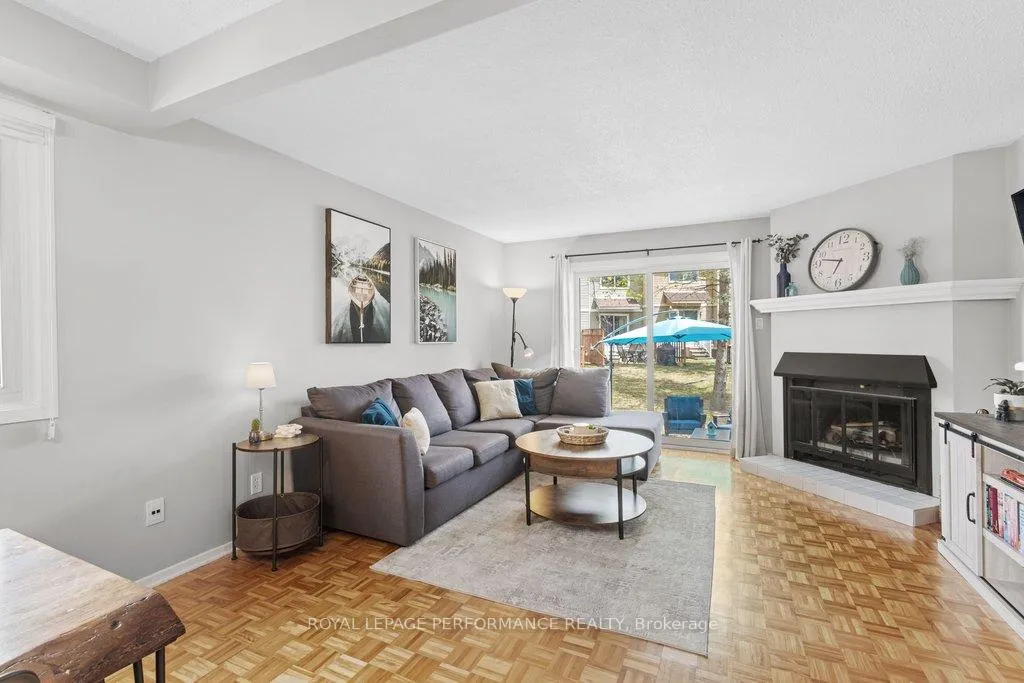 Photo 6 of 6362 Bilberry Drive, Ottawa, Orleans Wood — HOMEH