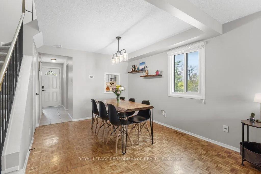 Photo 13 of 6362 Bilberry Drive, Ottawa, Orleans Wood — HOMEH