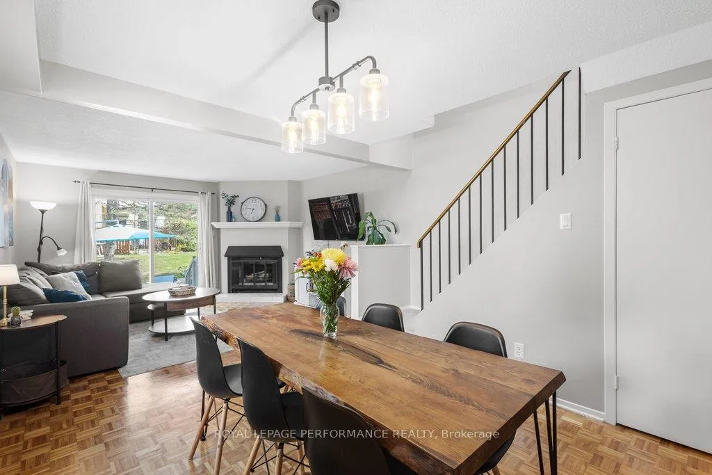 Photo 16 of 6362 Bilberry Drive, Ottawa, Orleans Wood — HOMEH