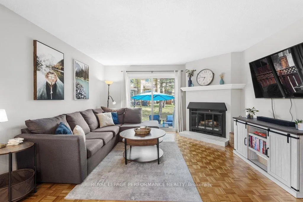 Photo 17 of 6362 Bilberry Drive, Ottawa, Orleans Wood — HOMEH
