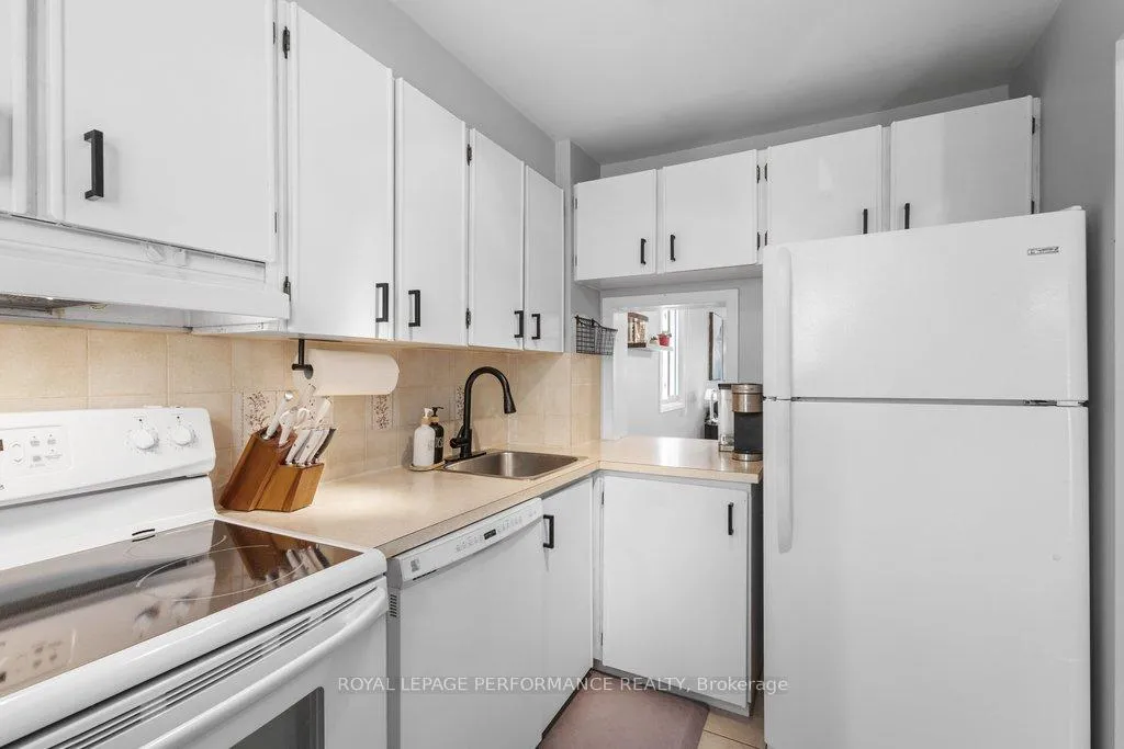 Photo 21 of 6362 Bilberry Drive, Ottawa, Orleans Wood — HOMEH