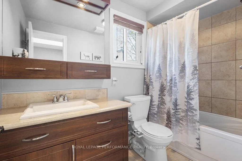 Photo 31 of 6362 Bilberry Drive, Ottawa, Orleans Wood — HOMEH