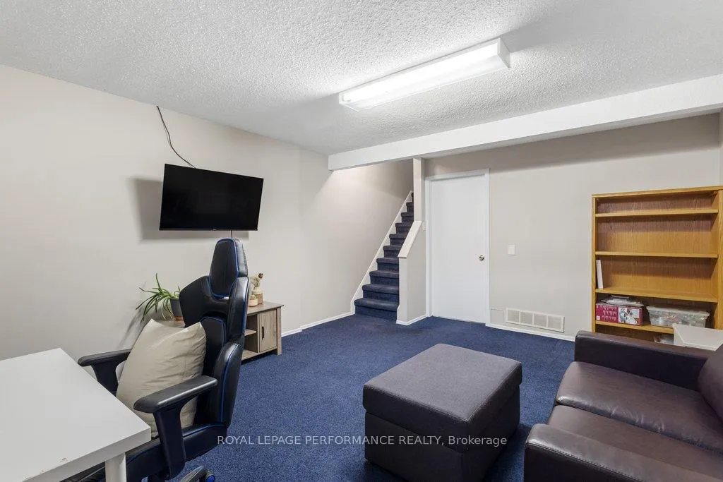 Photo 36 of 6362 Bilberry Drive, Ottawa, Orleans Wood — HOMEH