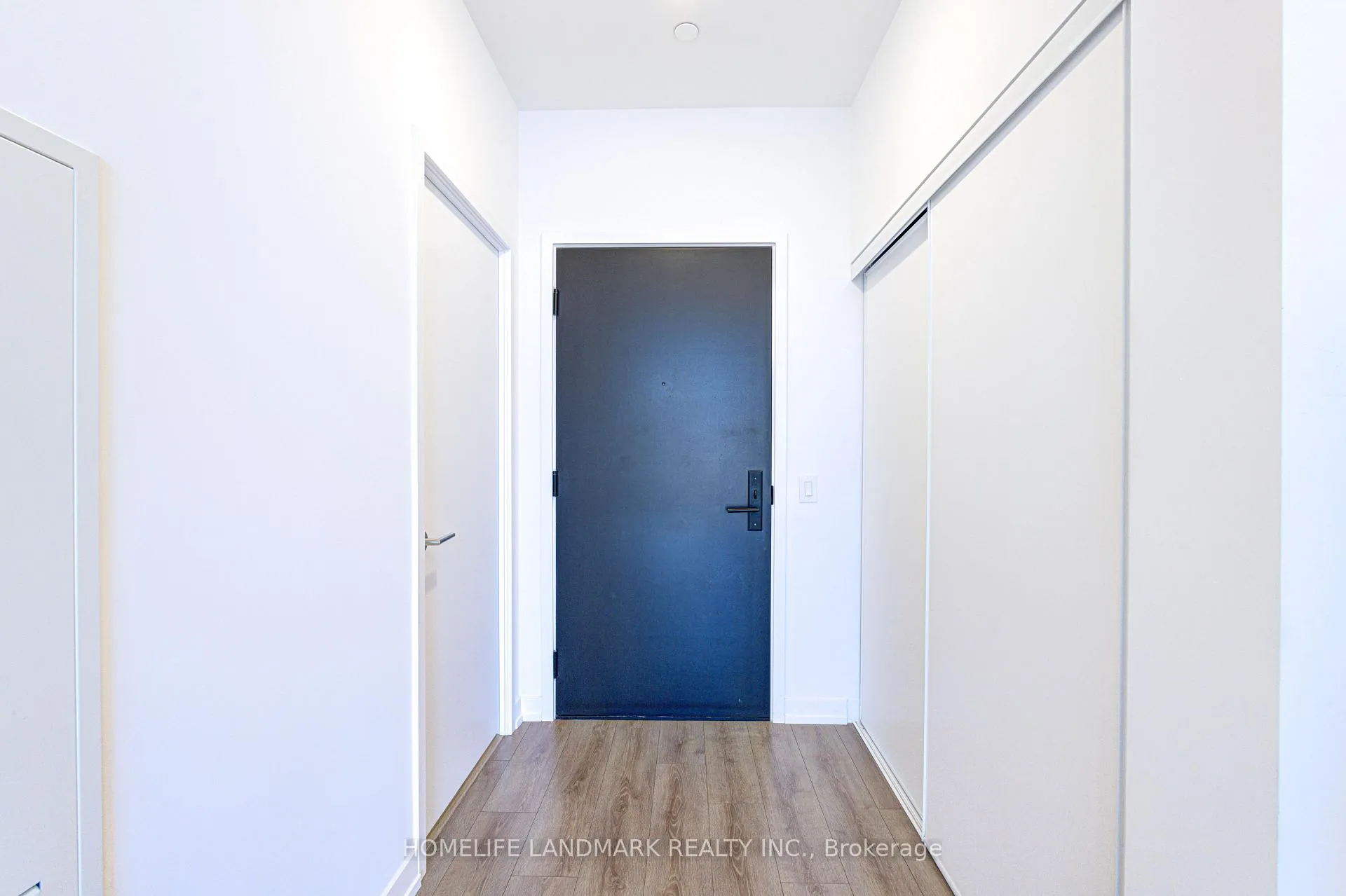 Photo 4 of Unit 310, 500 Dupont Street, Toronto, The Annex — HOMEH