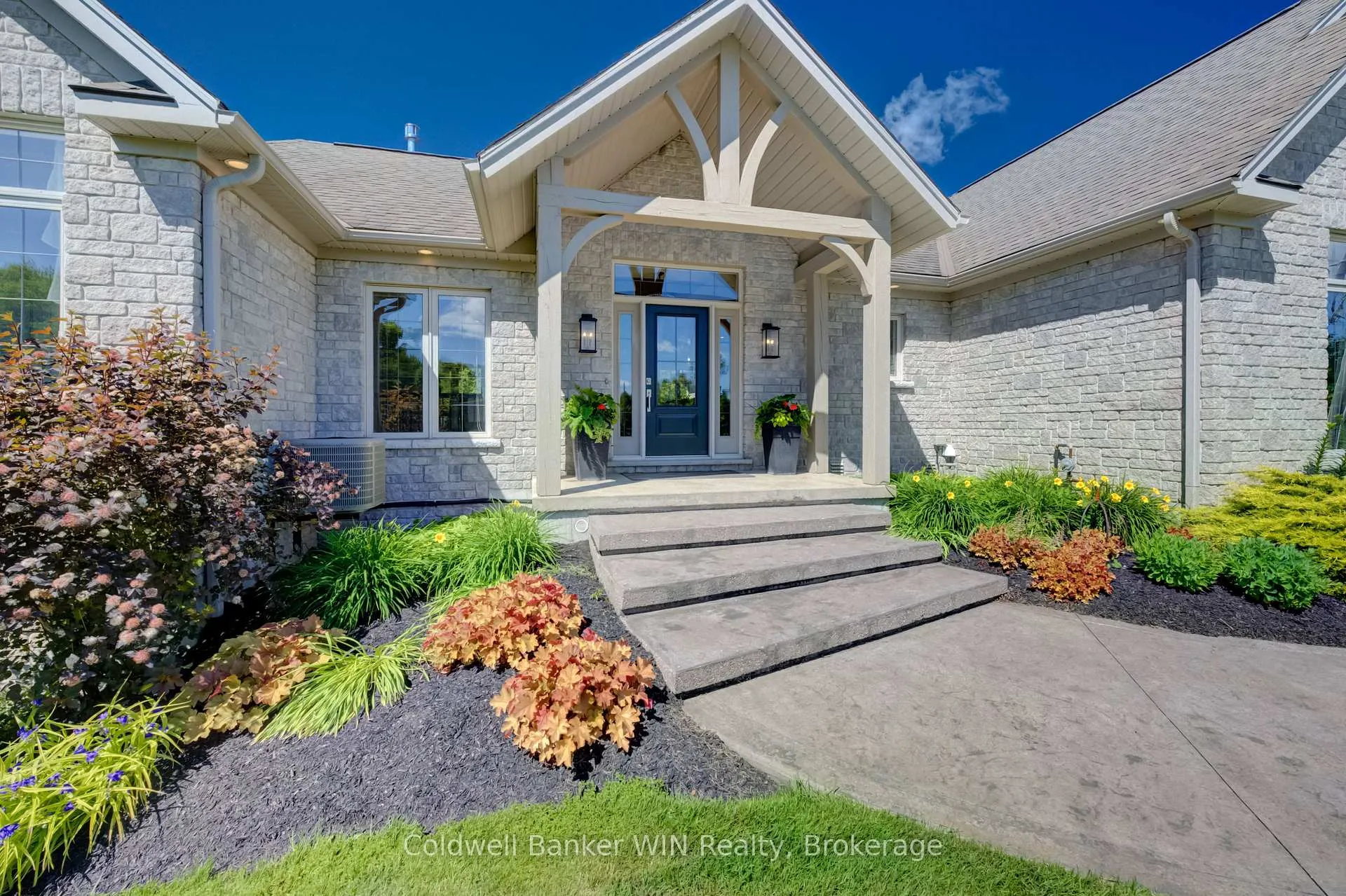Photo 3 of 9490 Wellington Road 6, Minto — HOMEH