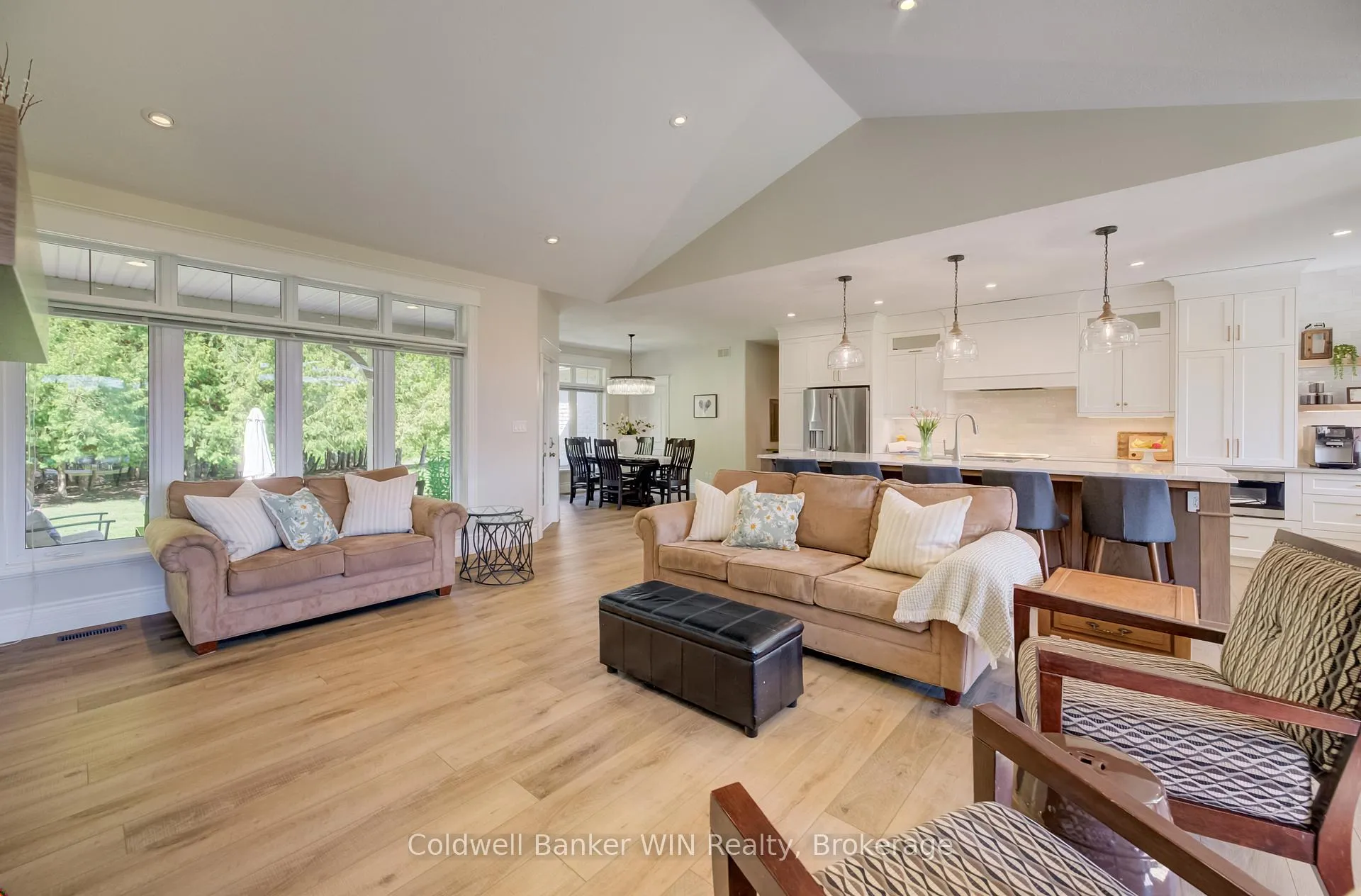 Photo 7 of 9490 Wellington Road 6, Minto — HOMEH
