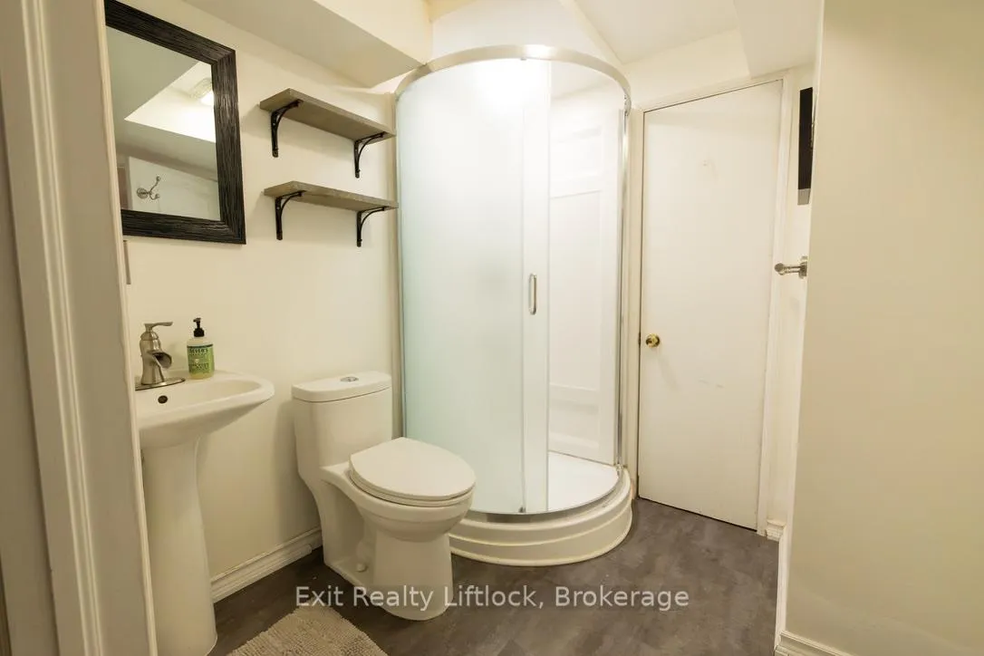 Photo 21 of 84 Hillhurst Crescent, Clarington, Courtice — HOMEH