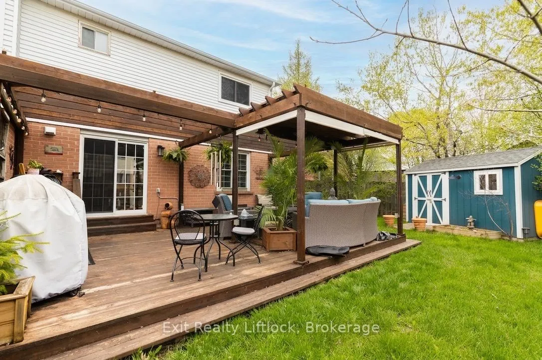 Photo 23 of 84 Hillhurst Crescent, Clarington, Courtice — HOMEH