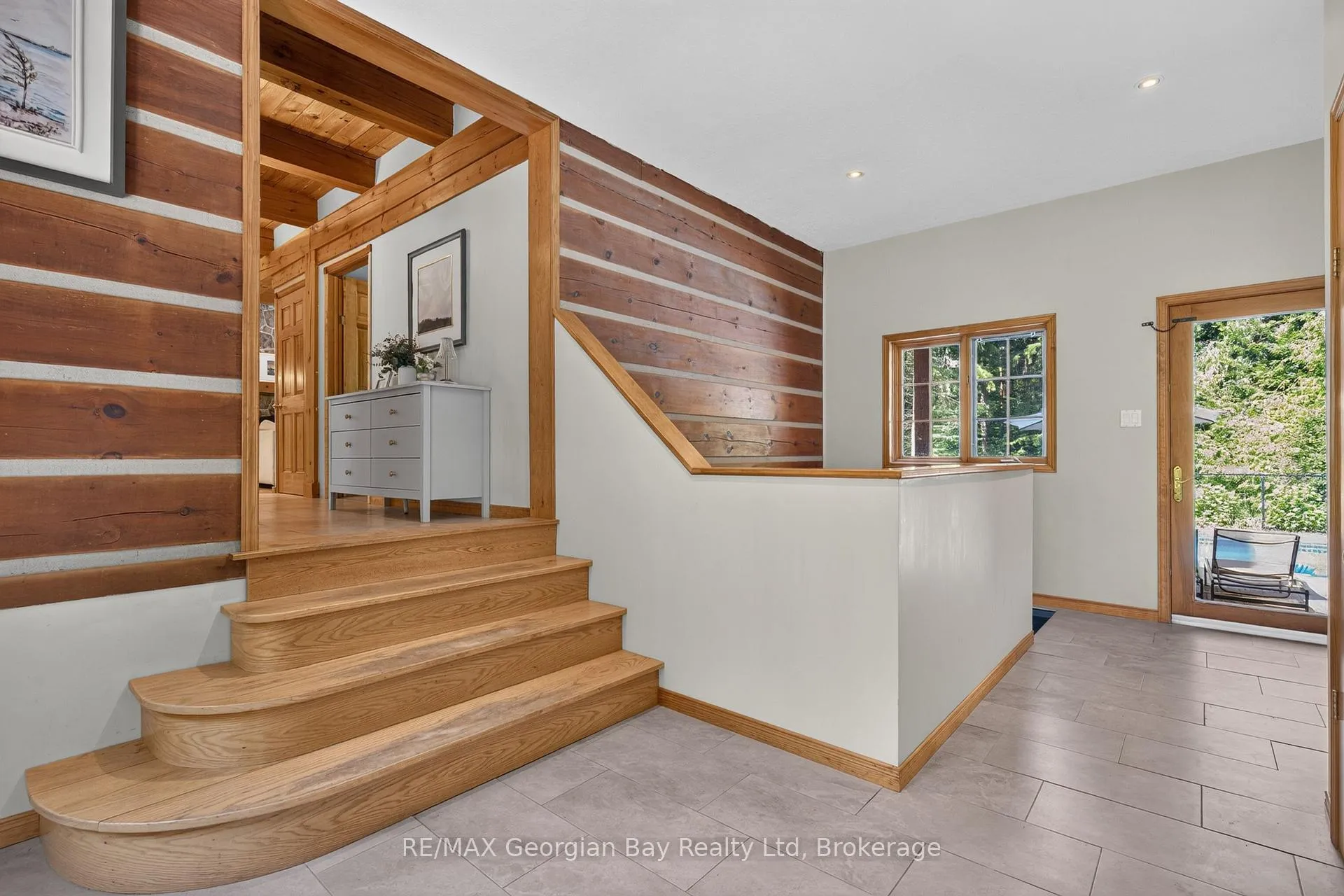 Photo 5 of 19 Kingfisher Crescent, Tiny, Rural Tiny — HOMEH