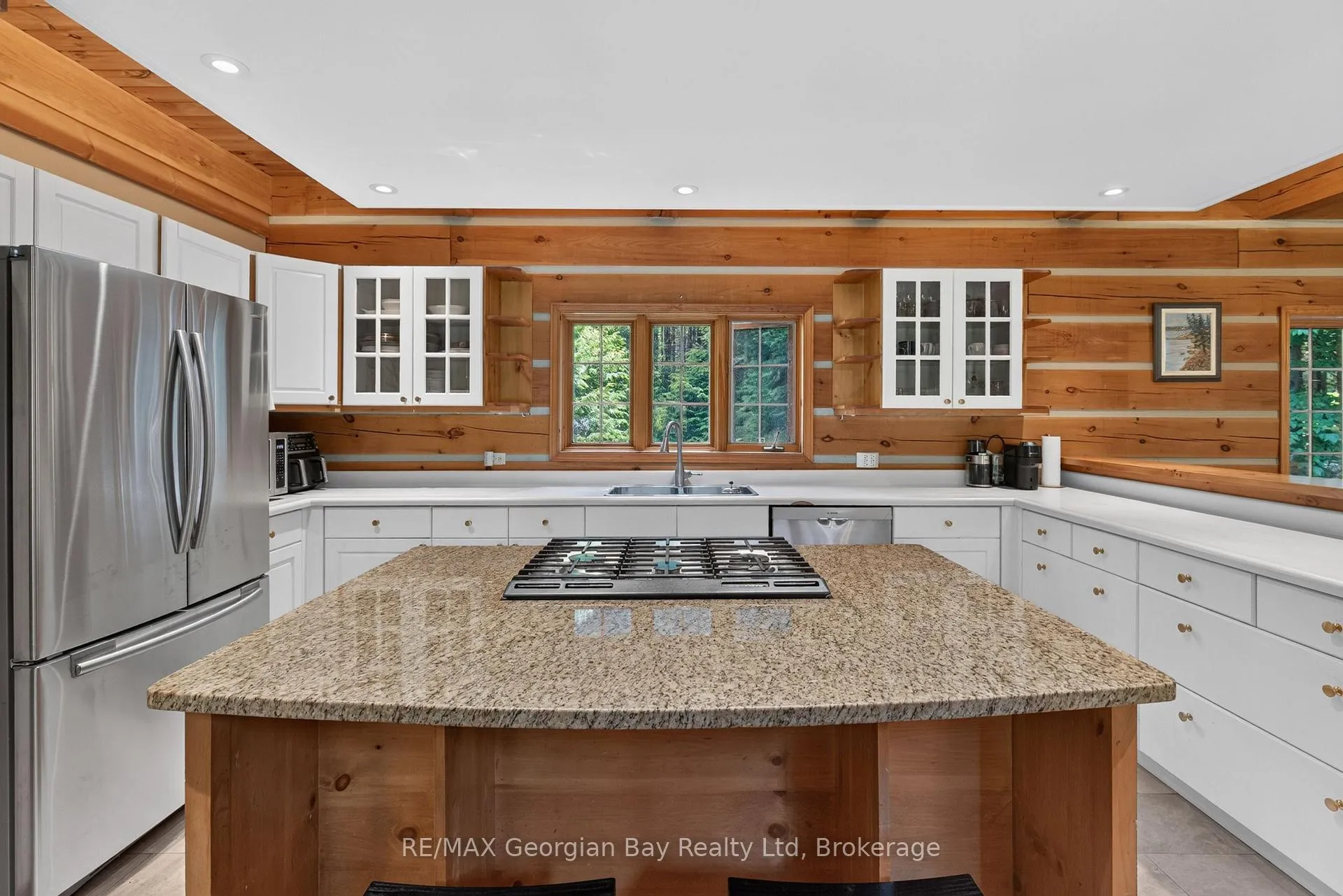 Photo 8 of 19 Kingfisher Crescent, Tiny, Rural Tiny — HOMEH