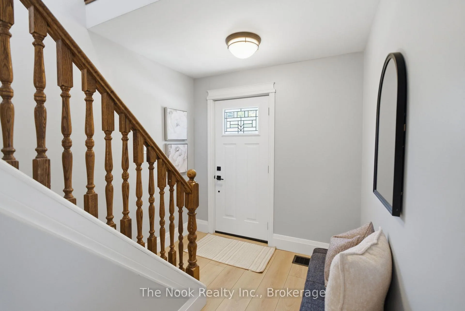 Photo 4 of 321 Palace Street, Whitby, Downtown Whitby — HOMEH