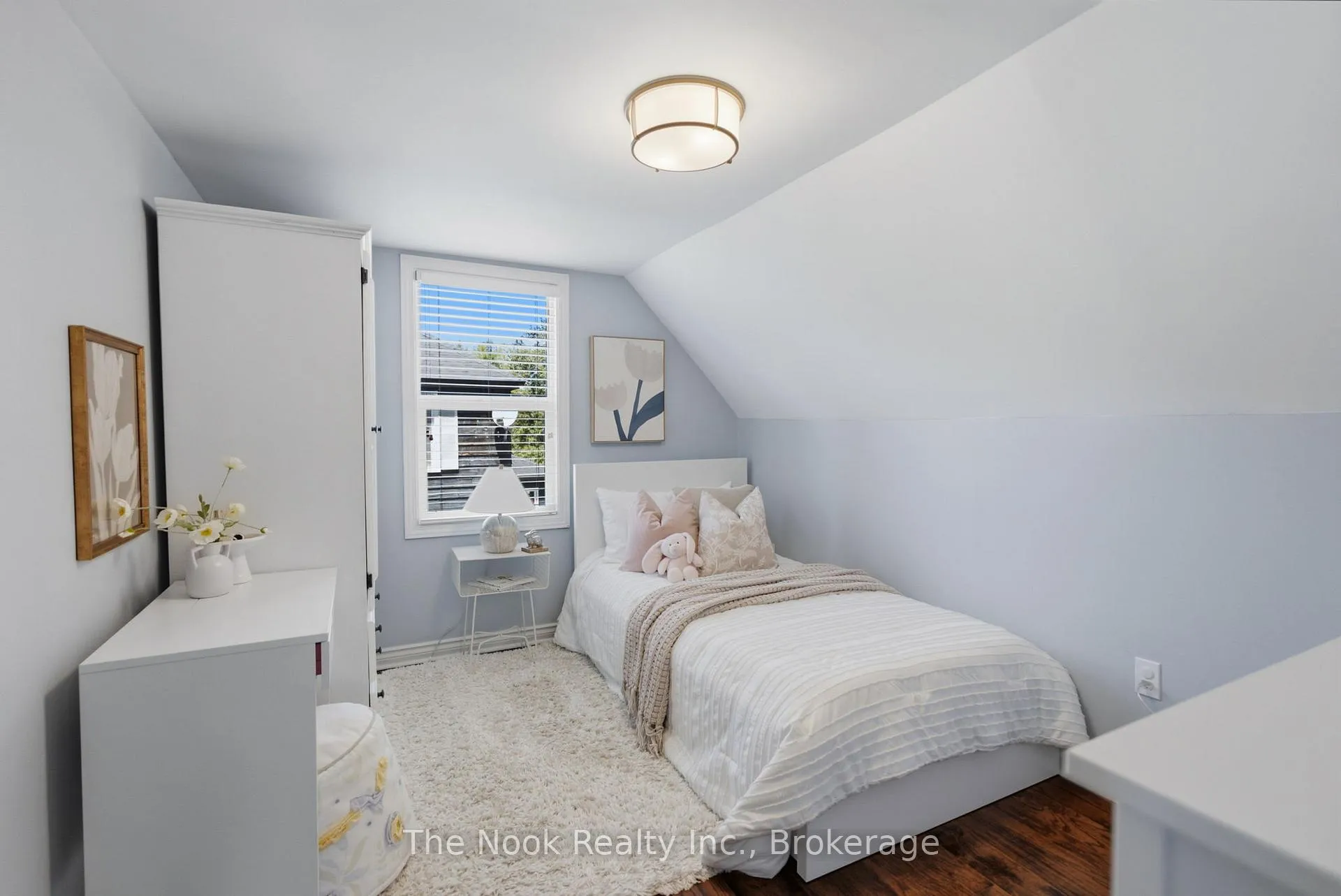 Photo 24 of 321 Palace Street, Whitby, Downtown Whitby — HOMEH
