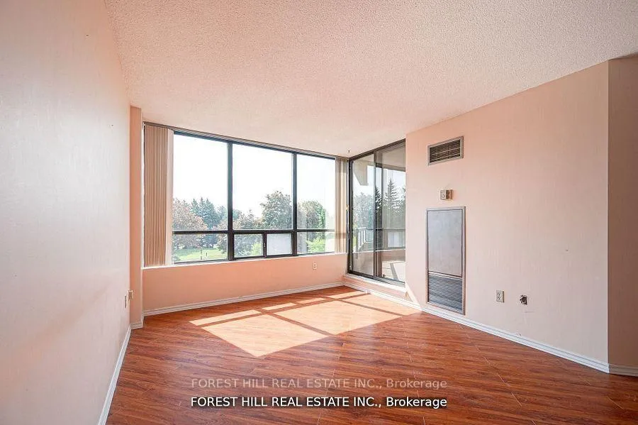 Photo 9 of Unit 308, 7440 Bathurst Street, Vaughan, Brownridge — HOMEH