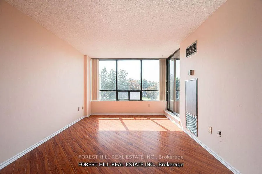 Photo 11 of Unit 308, 7440 Bathurst Street, Vaughan, Brownridge — HOMEH