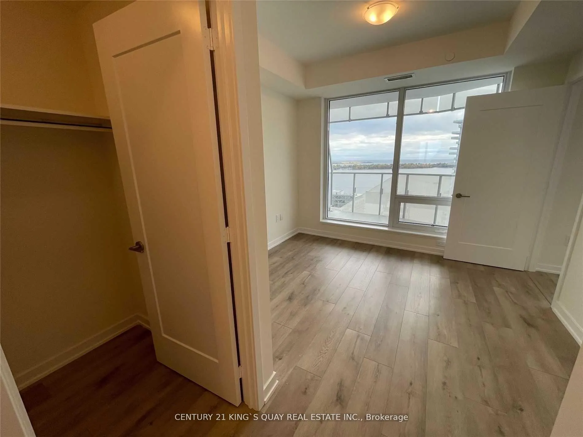 Photo 8 of Unit 2702, 28 Freeland Street, Toronto, Waterfront Communities — HOMEH