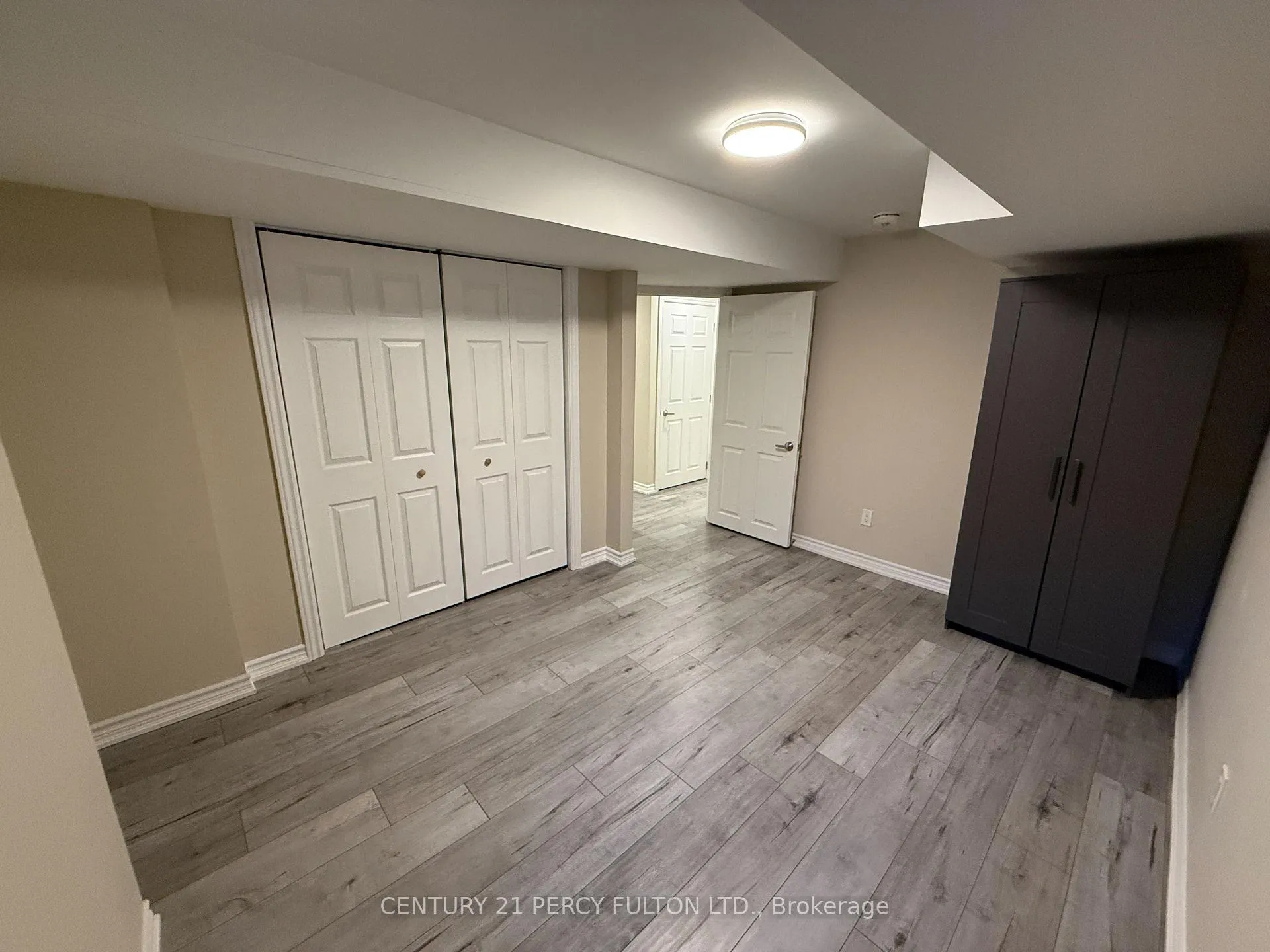 Photo 10 of 7 Redmond Drive, Ajax, Central — HOMEH