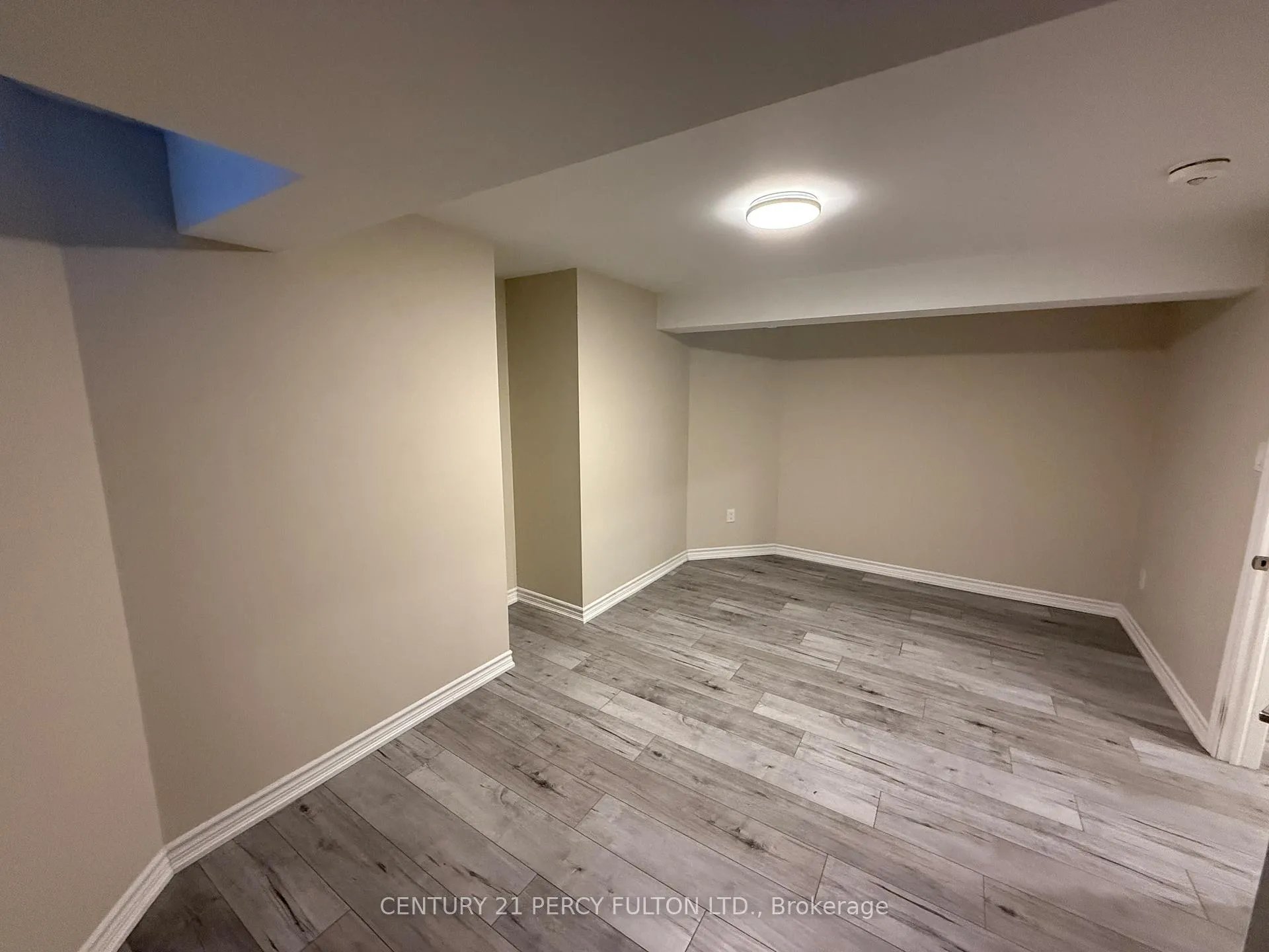 Photo 13 of 7 Redmond Drive, Ajax, Central — HOMEH