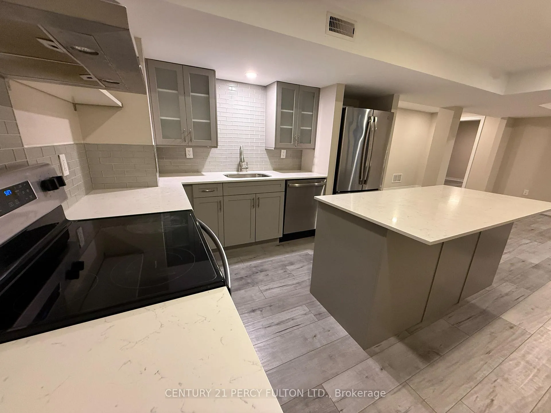 Photo 2 of 7 Redmond Drive, Ajax, Central — HOMEH