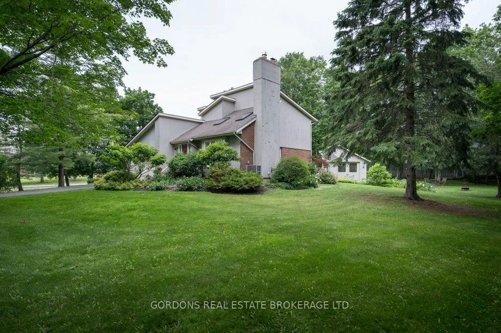Photo 3 of 5364 Holmes Road, Frontenac, Frontenac South — HOMEH