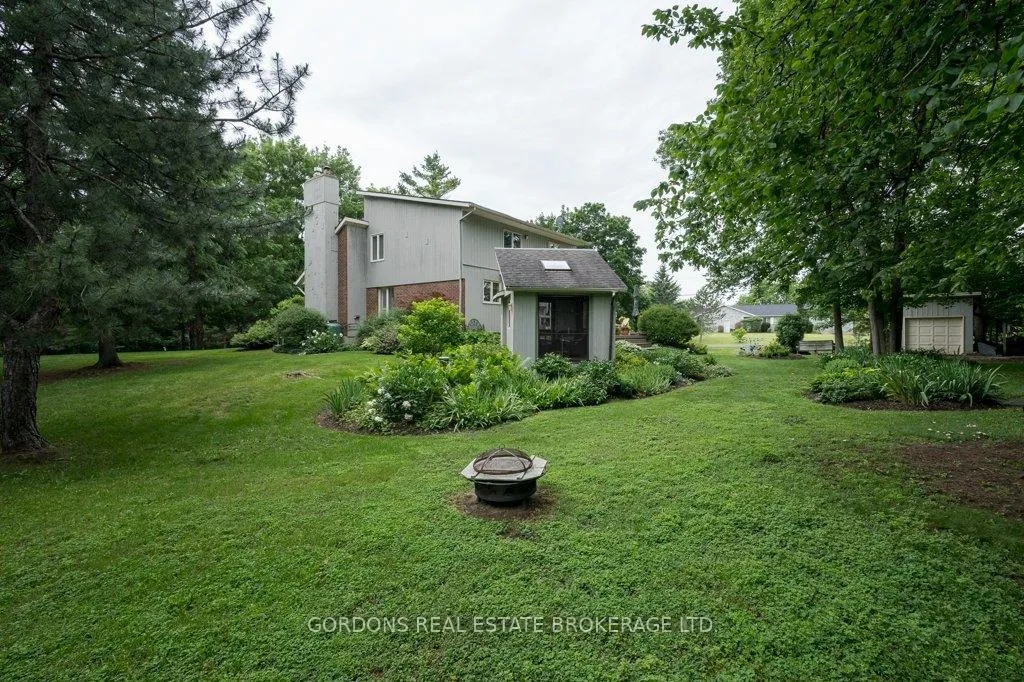 Photo 4 of 5364 Holmes Road, Frontenac, Frontenac South — HOMEH