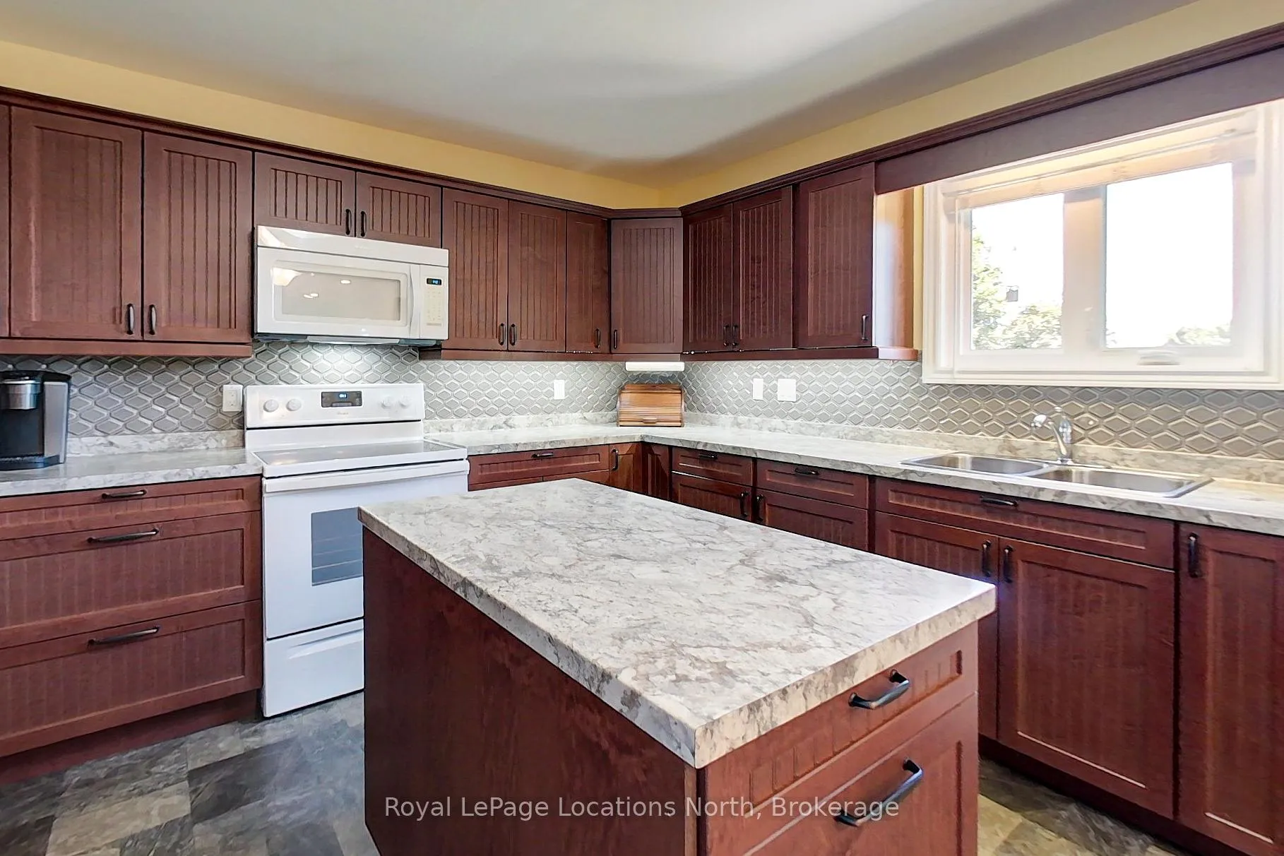 Photo 17 of 595 Ridge Road, Meaford — HOMEH