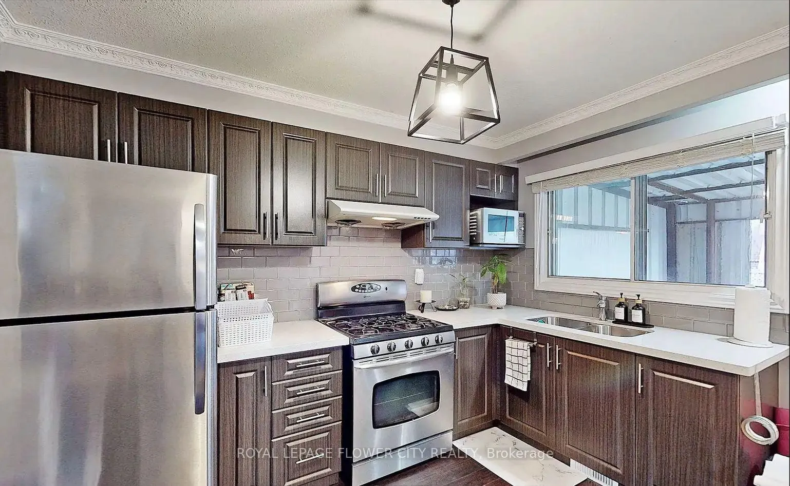 Photo 1 of Unit 2, 191 Cabana Drive N, North York, Humber Summit — HOMEH