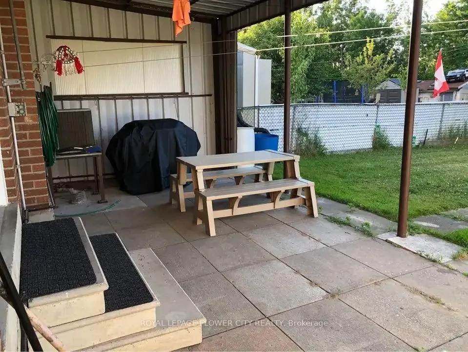 Photo 8 of Unit 2, 191 Cabana Drive N, North York, Humber Summit — HOMEH