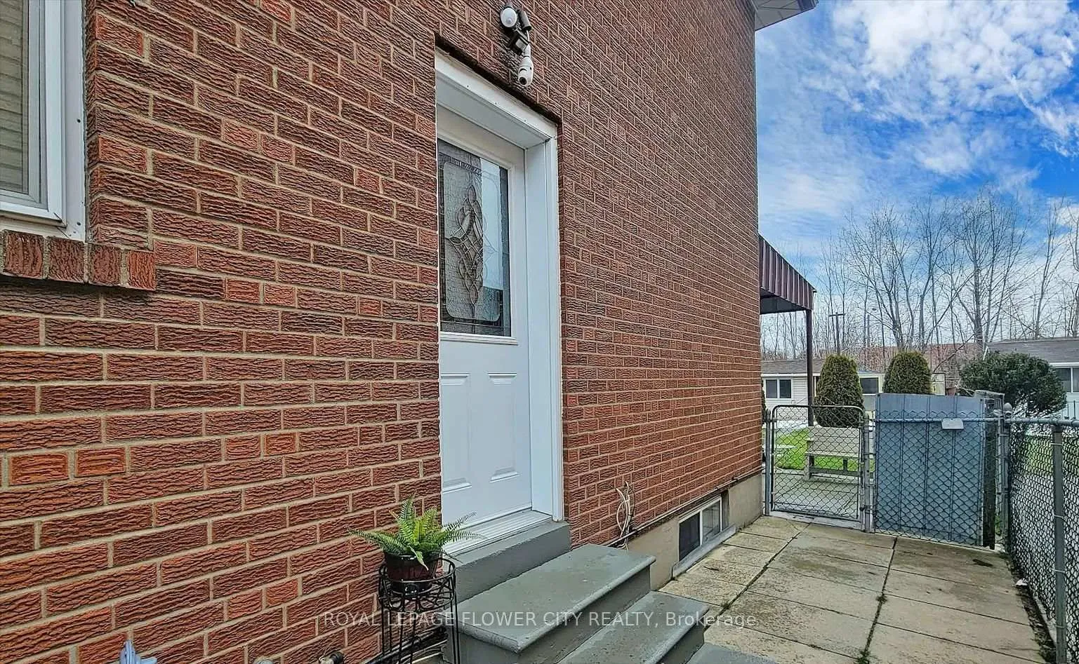 Photo 11 of Unit 2, 191 Cabana Drive N, North York, Humber Summit — HOMEH