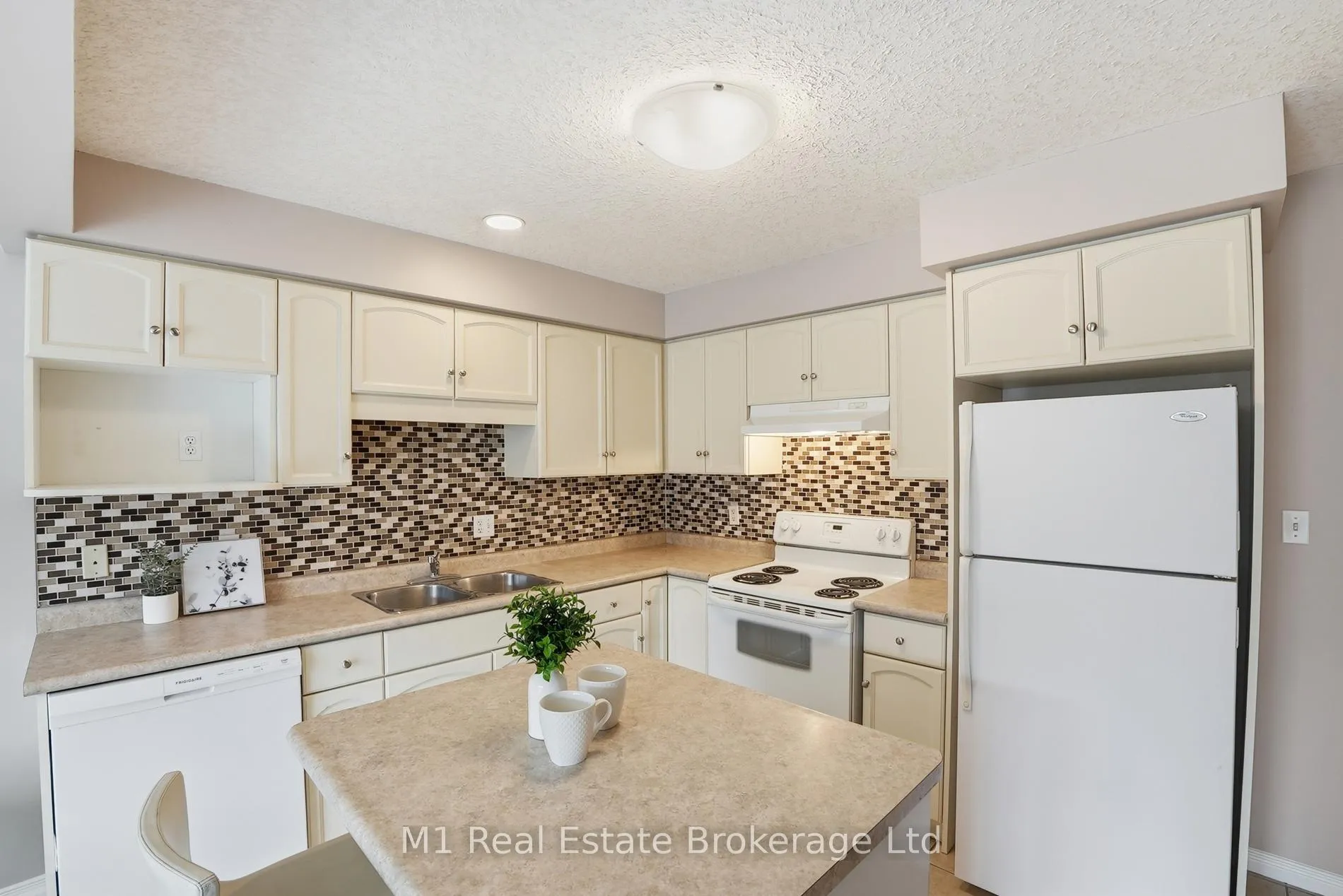 Photo 8 of 8 Ralston Drive, Guelph, Grange Road — HOMEH