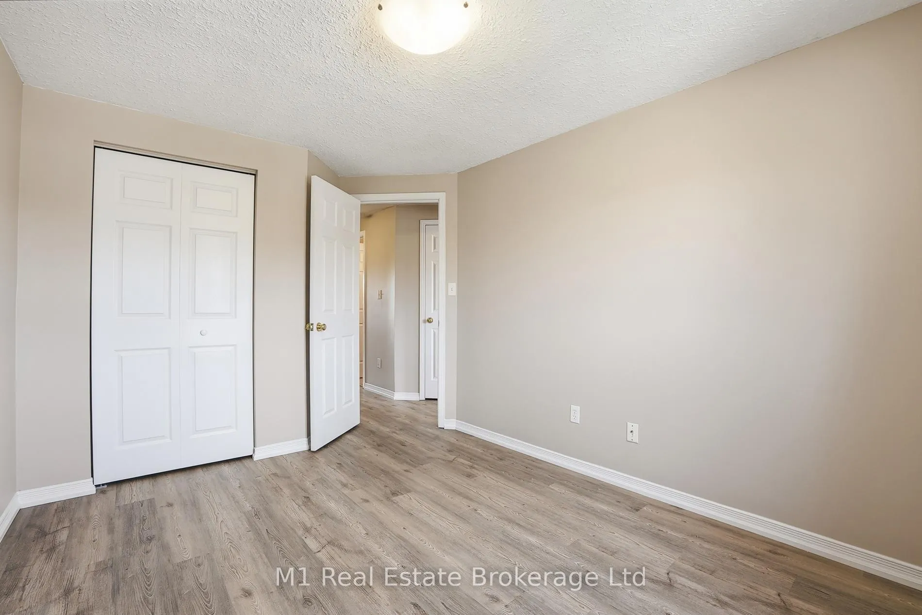 Photo 20 of 8 Ralston Drive, Guelph, Grange Road — HOMEH